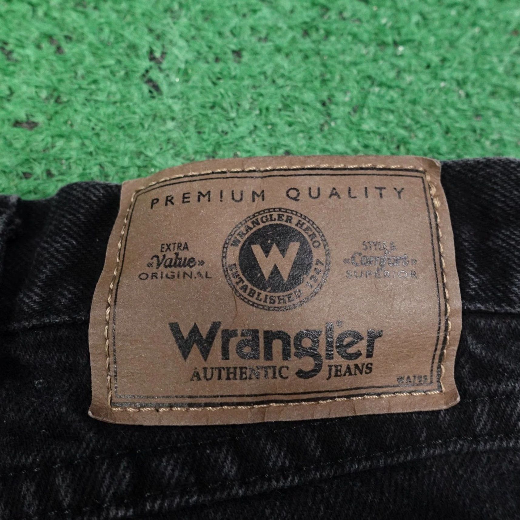 Wrangler VINTAGE Wrangler Jeans Mens 40x30 Black Straight Leg Authentic 97601CB Denim Size US 40 / EU 56 - 6 Thumbnail