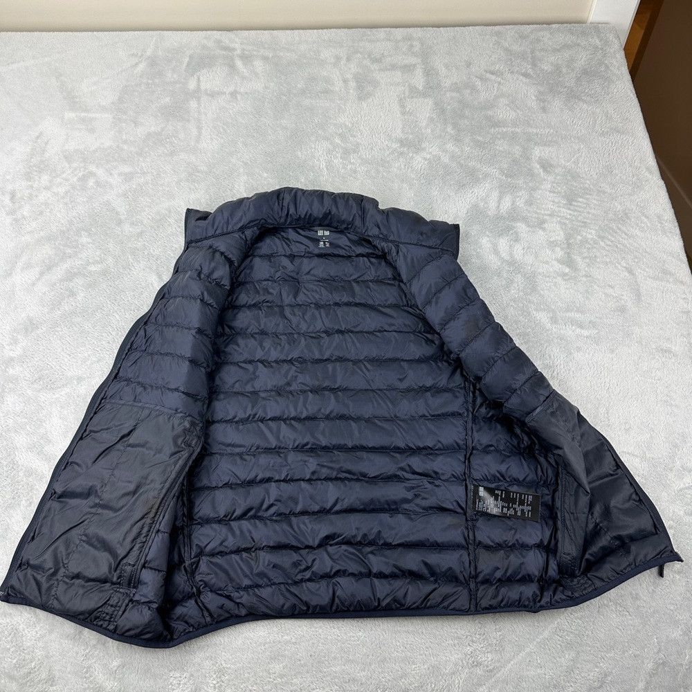Uniqlo Uniqlo ultralight Down Vest Navy Blue Men’s Size M Size US M / EU 48-50 / 2 - 4 Thumbnail