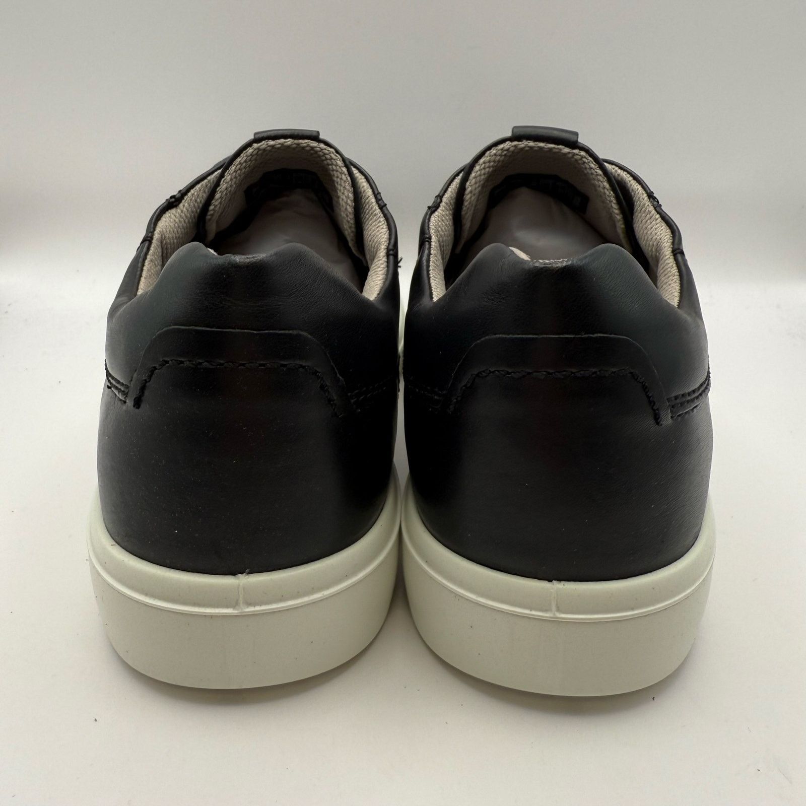 Ecco ECCO MEN'S 10 CLASSIC SNEAKER BLACK LEATHER 53732411001 Size US 10 / EU 43 - 2 Thumbnail