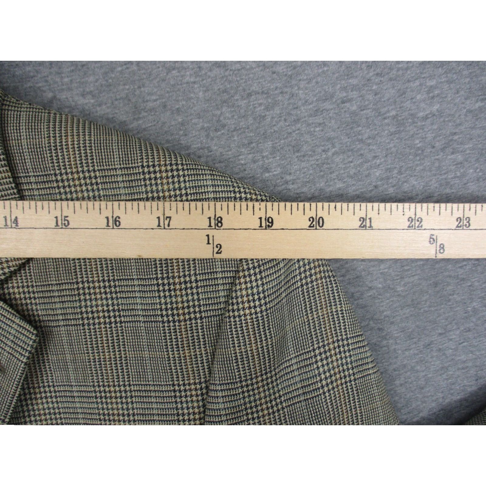 Chaps VINTAGE Chaps Blazer Wool Suit Jacket Sport Coat 40 Gray Plaid Check Size 40R - 4 Thumbnail
