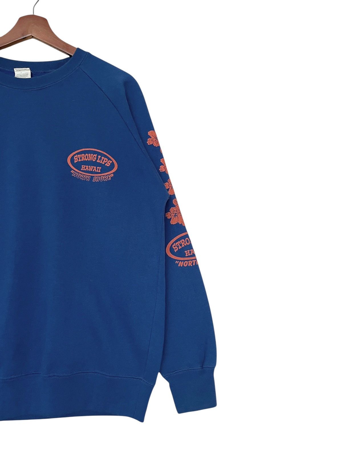 Vintage Vintage Brand Strong Lips Hawai Sweatshirt 2000s Size US L / EU 52-54 / 3 - 4 Thumbnail