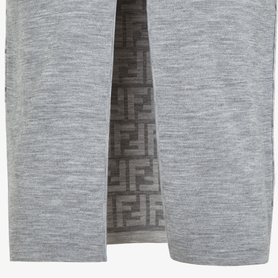 Fendi o1s1wg110925 Dress in Grey Size M / US 6-8 / IT 42-44 - 5 Thumbnail