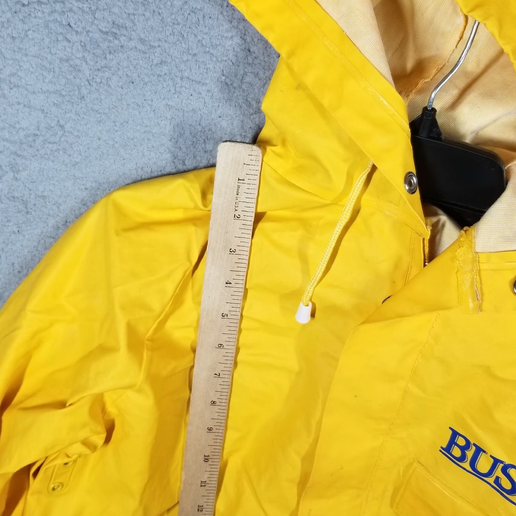 Vintage VINTAGE Anheuser-Busch Busch Beer Rain Jacket Mens Medium Yellow 80s Outdoor Casual All Seasons Zipper Size US M / EU 48-50 / 2 - 5 Thumbnail