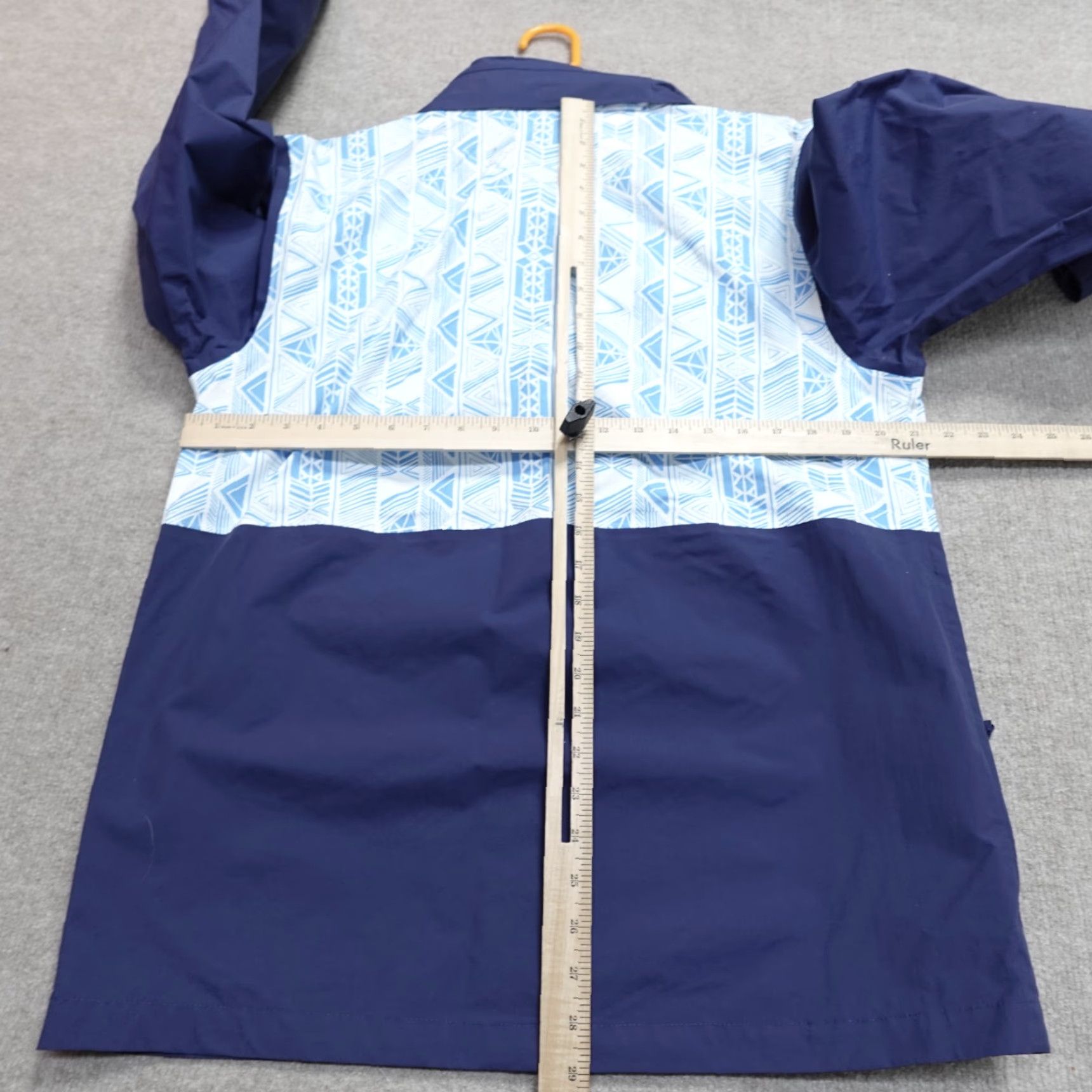 Chubbies Chubbies Jacket Windbreaker M Blue Zip Hooded Waterproof Nylon Full Zip Shell Men Medium States WINDBREAKER - Size US M / EU 48-50 / 2 - 4 Thumbnail