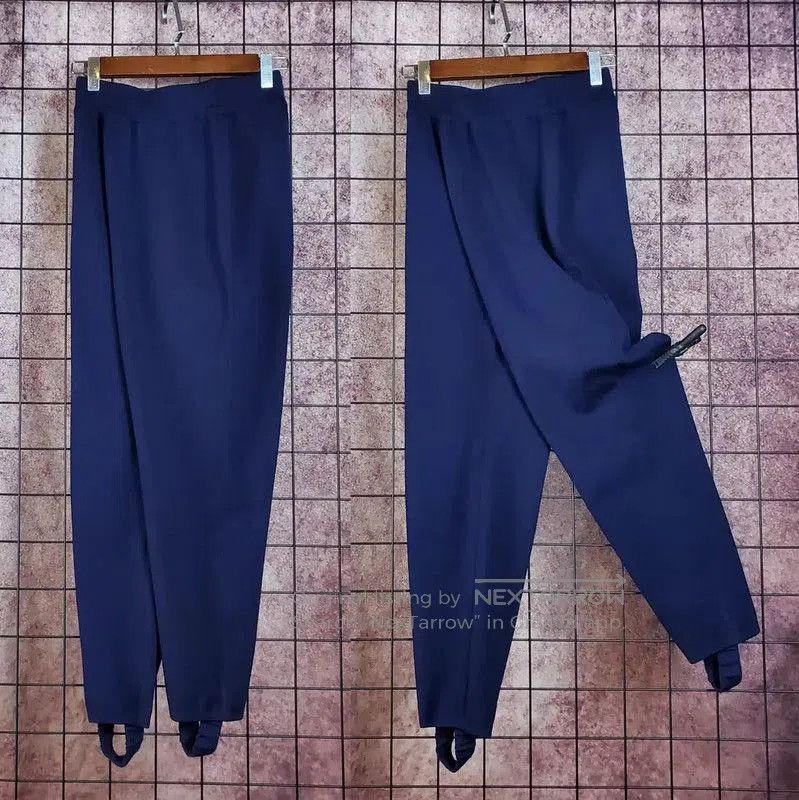 Yves Saint Laurent YSL M Size Casual Wool Pants in Navy Blue . Size 27" / US 4 / IT 40 - 1 Thumbnail