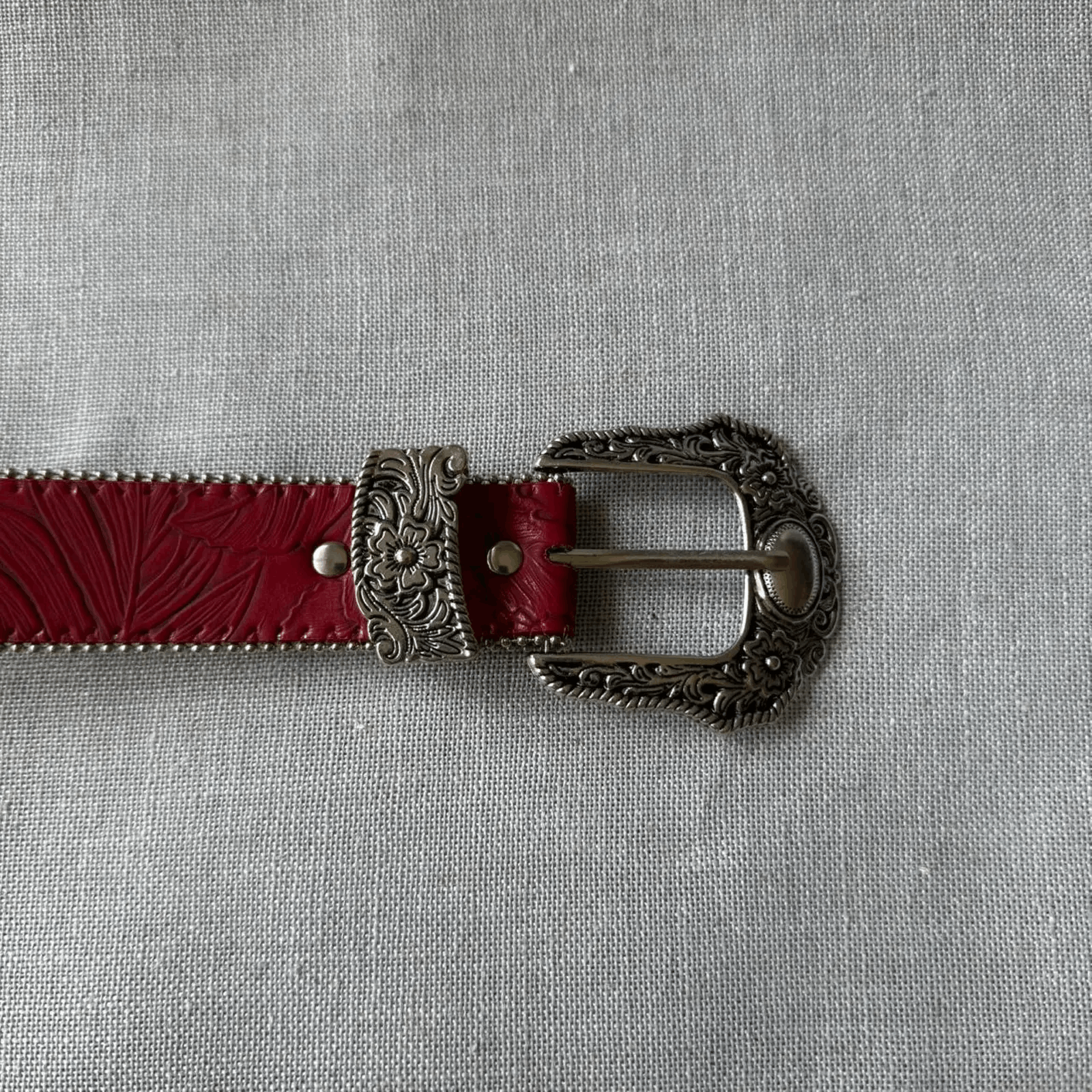 Other Red floral engraved western Size ONE SIZE - 2 Thumbnail