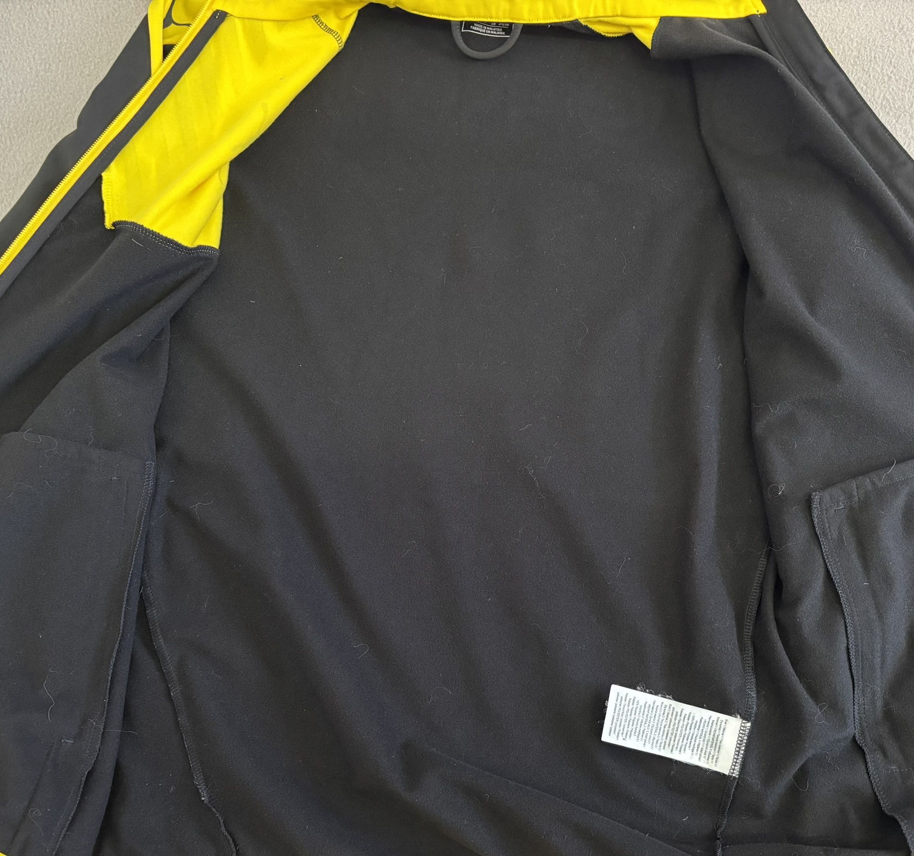 Puma Borussia Dortmund 2015/2016 Puma Football Sweatshirt Small Size US S / EU 44-46 / 1 - 16 Thumbnail