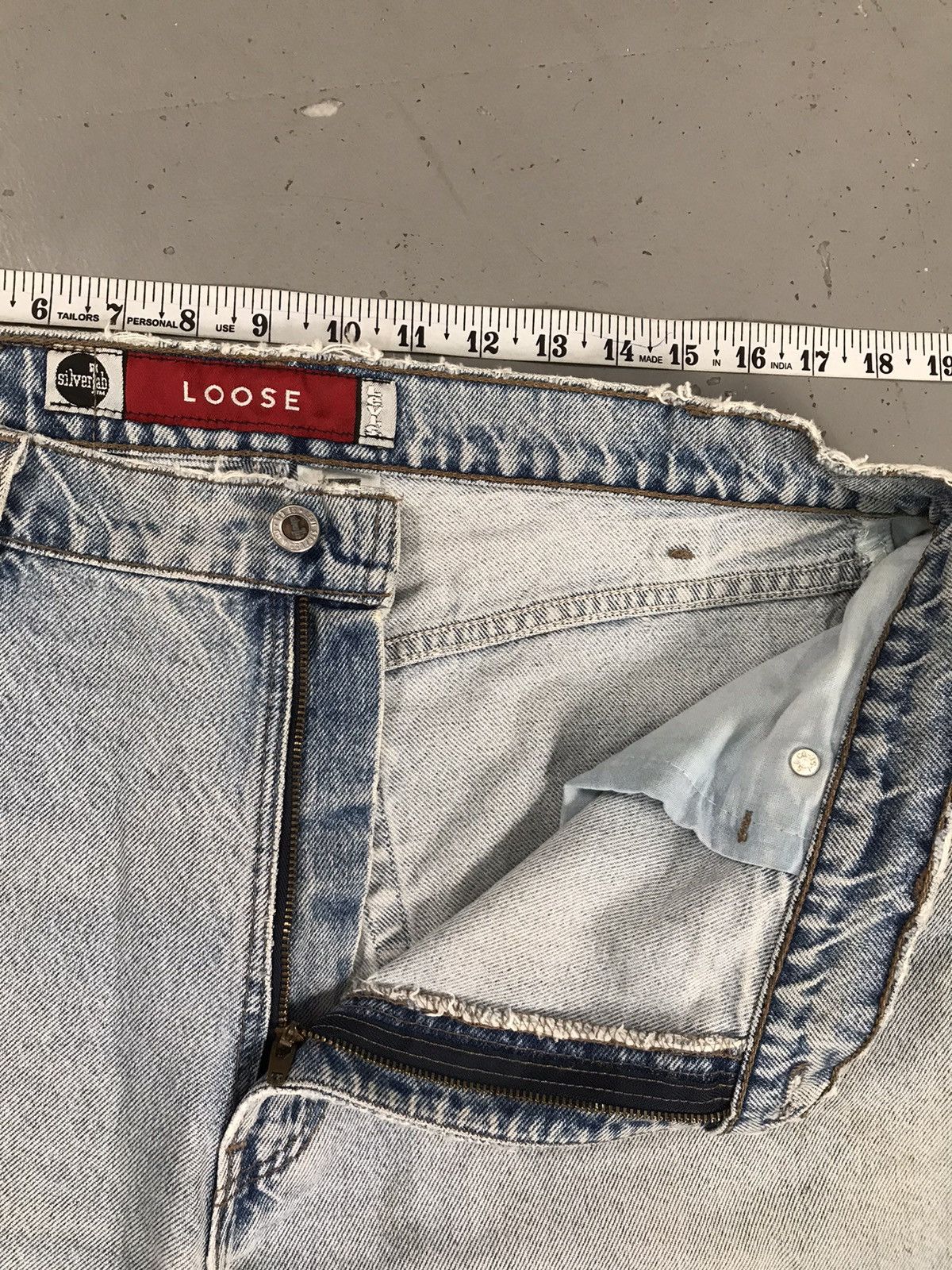Levi's Vintage Levi’s Strauss & co silver tab loose denim jort Size US 36 / EU 52 - 6 Thumbnail