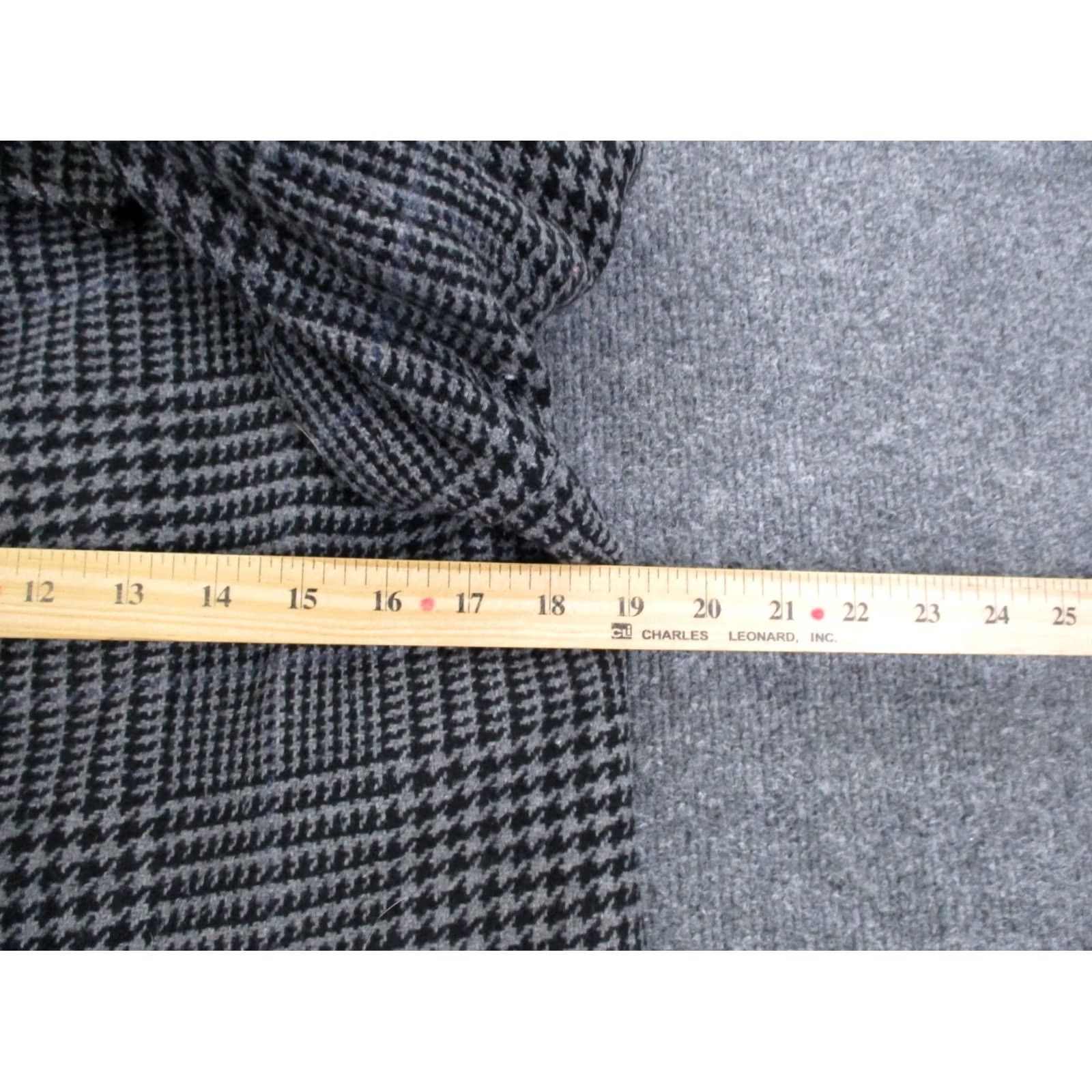 Ralph Lauren Ralph Lauren Jacket Women 8 Gray Wool Houndstooth Nylon Sailor Heavy Long Coat Jacket Women 8 Gray Wool Houndstooth Overcoat Women Size M / US 6-8 / IT 42-44 - 5 Thumbnail