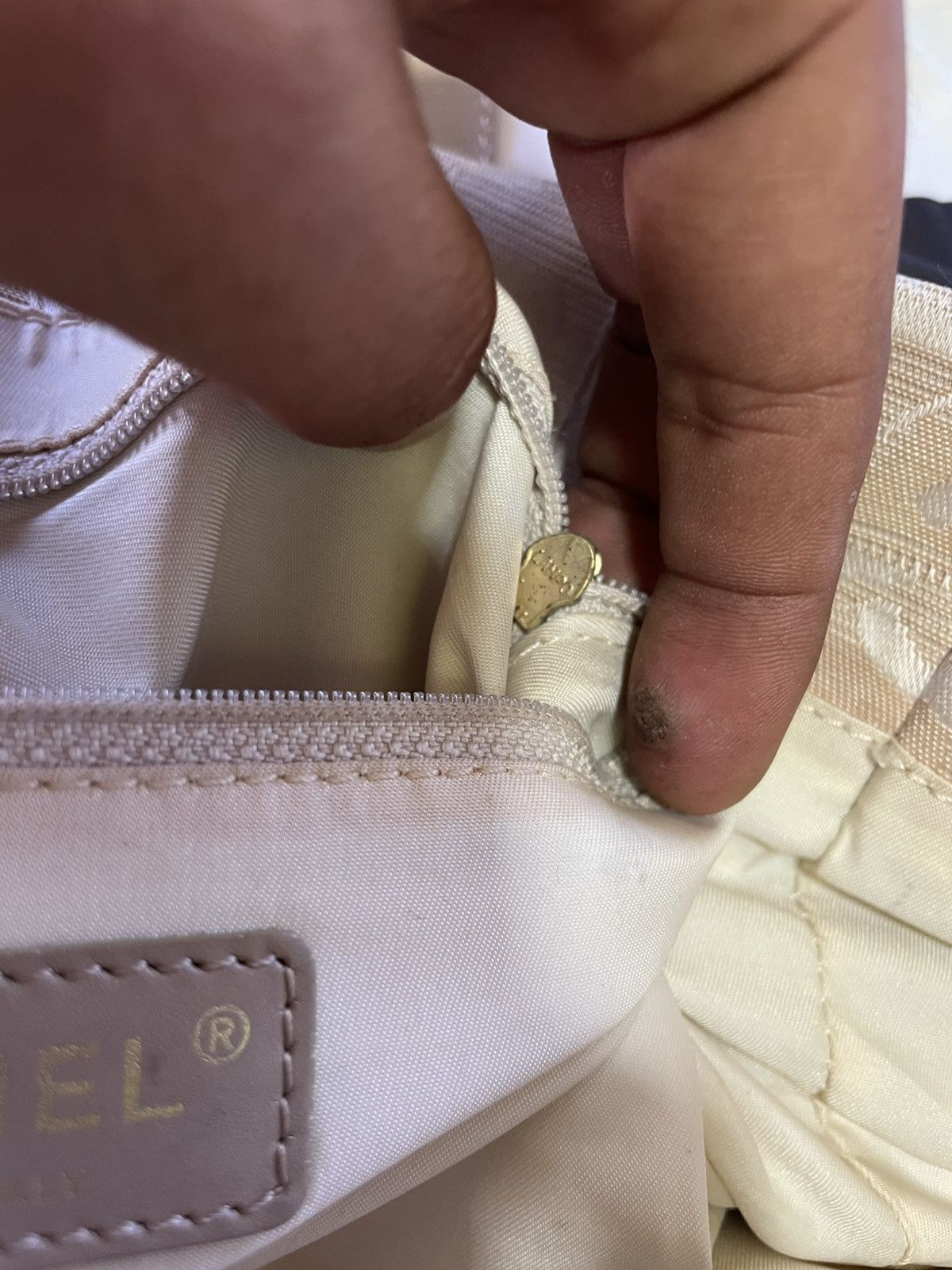 Chanel Authentic Chanel Bag Size ONE SIZE - 19 Thumbnail