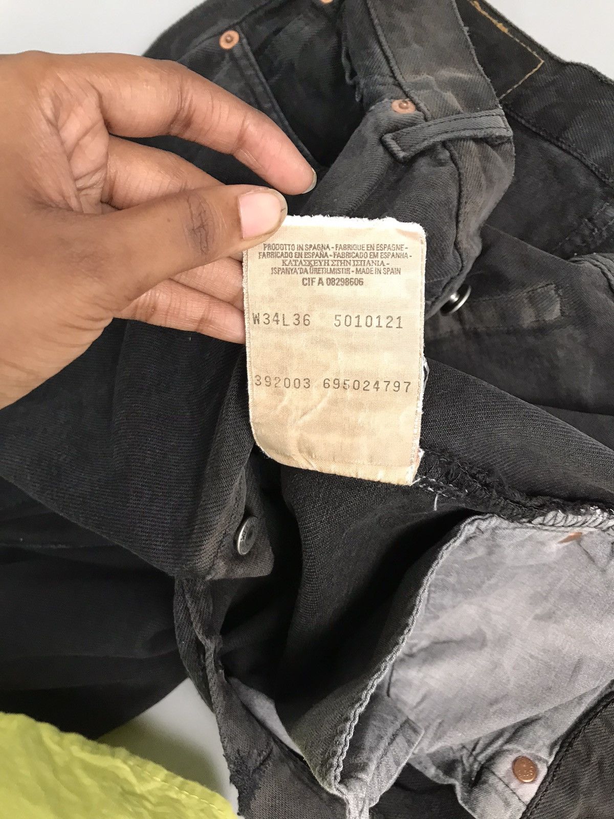 Levi's Vintage Levi’s 501 paper tab denim Size US 34 / EU 50 - 8 Thumbnail