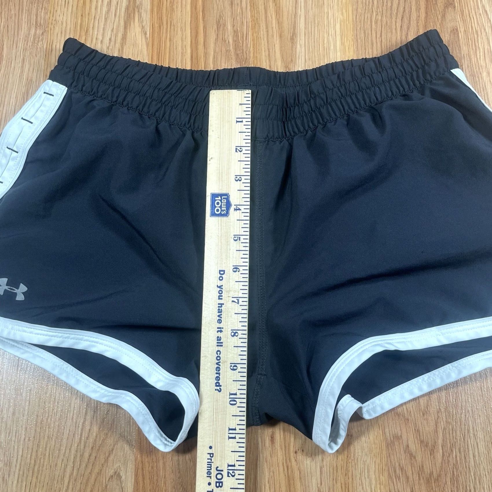 Under Armour Under armour Shorts Womens SM Fitted Heatgear Athletic Running Cross Training Size 28" / US 6 / IT 42 - 6 Thumbnail