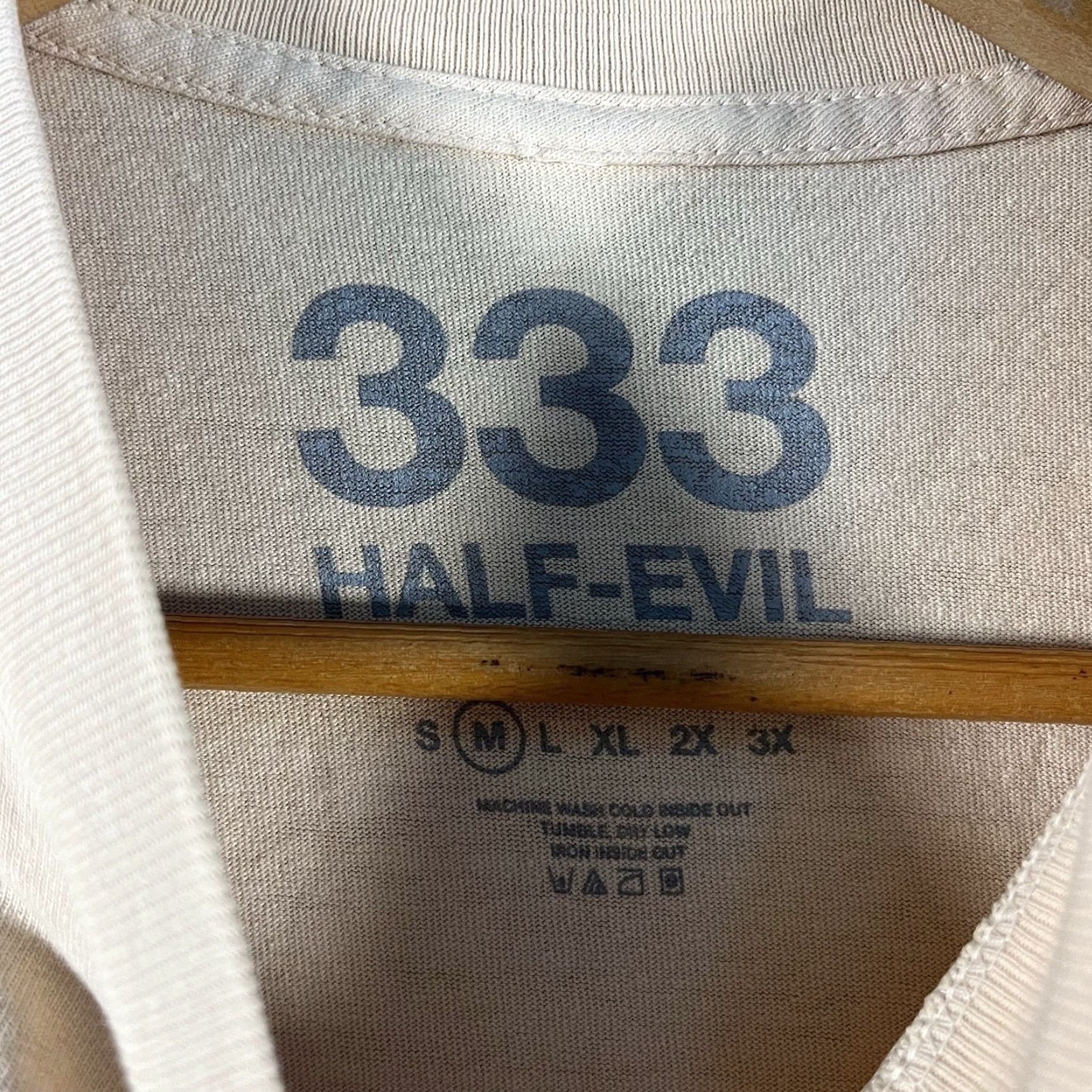 Half Evil Half Evil T-Shirt Mens Medium Beige Short Sleeve Graphic Hip Hop Streetwear Size US M / EU 48-50 / 2 - 3 Thumbnail