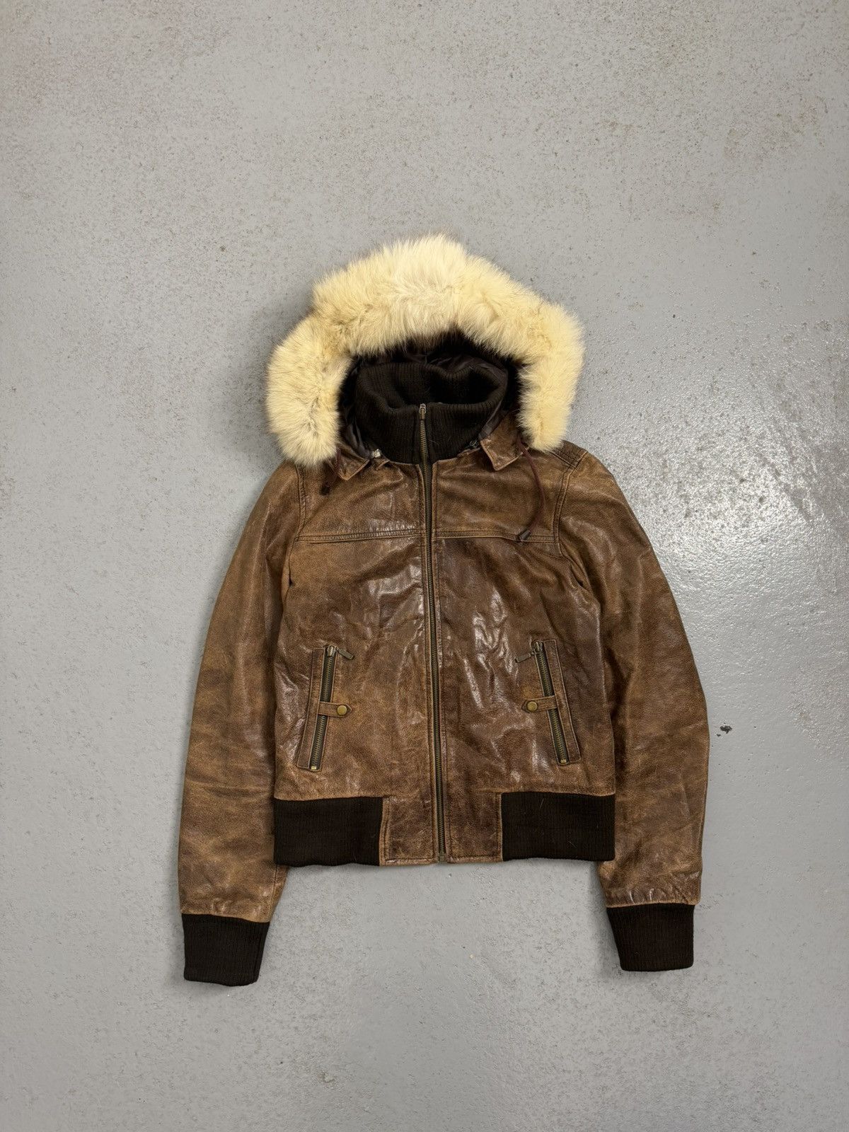 Leather Vintage Leather Fitted Fur Hooded Leather Jacket Size L / US 10 / IT 46 - 1 Thumbnail