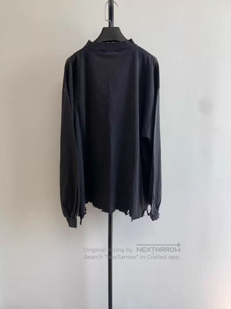 Balenciaga Balenciaga Solid Color Letter Long Sleeve Size US S / EU 44-46 / 1 - 2 Thumbnail