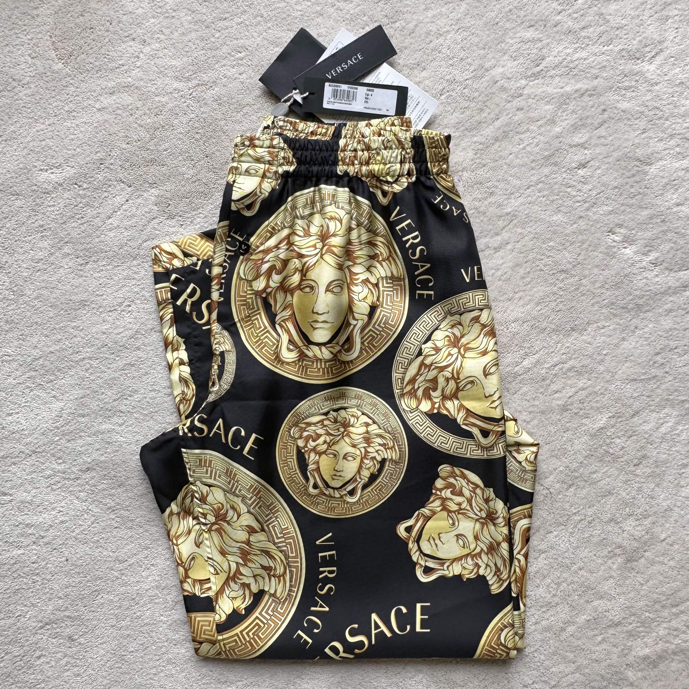 Versace VERSACE Amplified MEDUSA Print SILK PAJAMA PANTS sz 4 IT I M Size US 32 / EU 48 - 4 Thumbnail