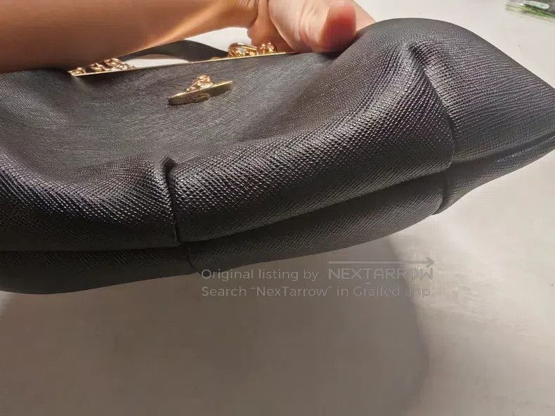 Vivienne Westwood Vivienne Westwood size os Black gold cross grain cowhide ba Size ONE SIZE - 8 Thumbnail