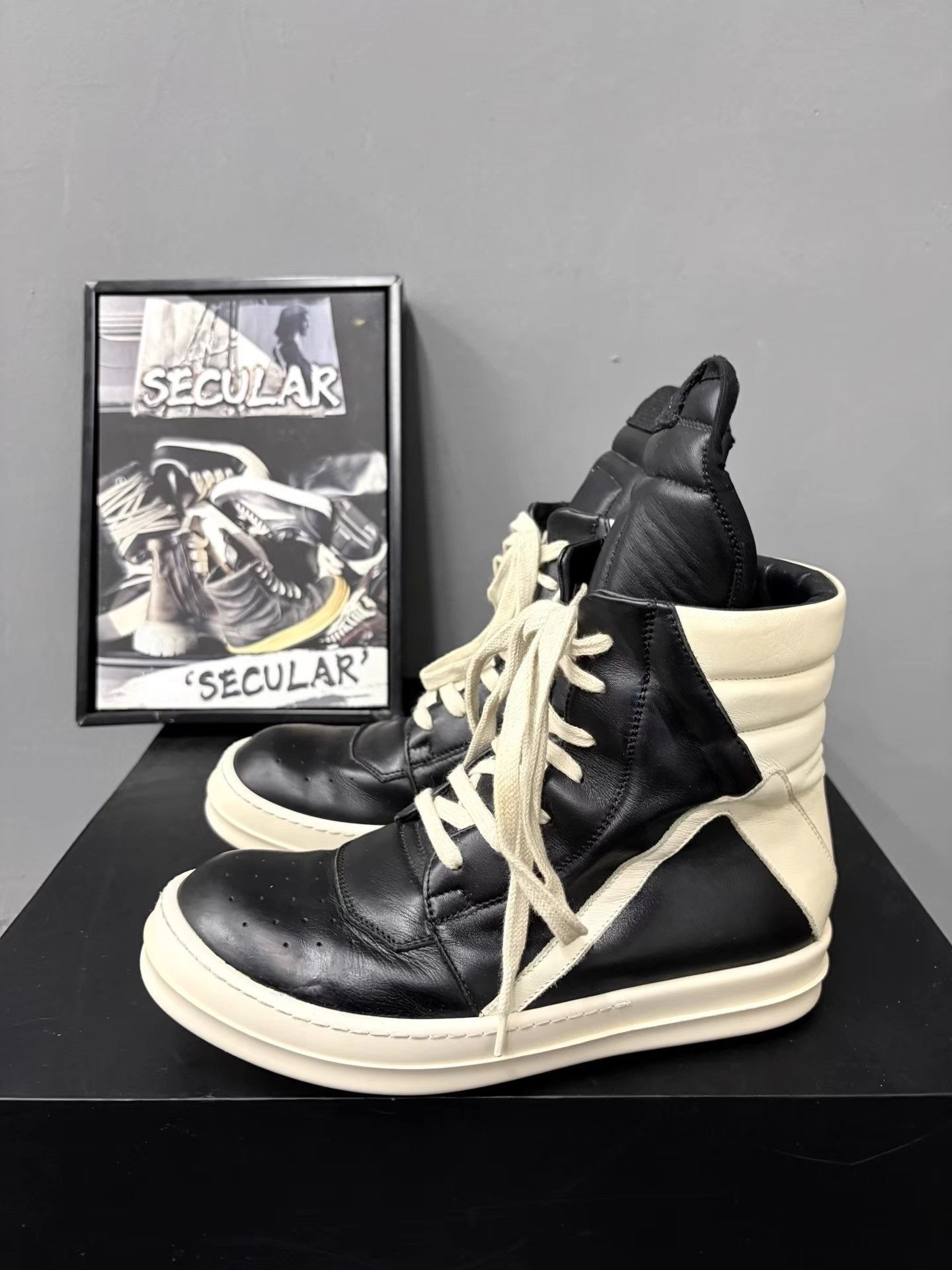 Rick Owens Rick Owens Black White Triangle High-Tops K34 Size US 7 / IT 37 - 2 Thumbnail