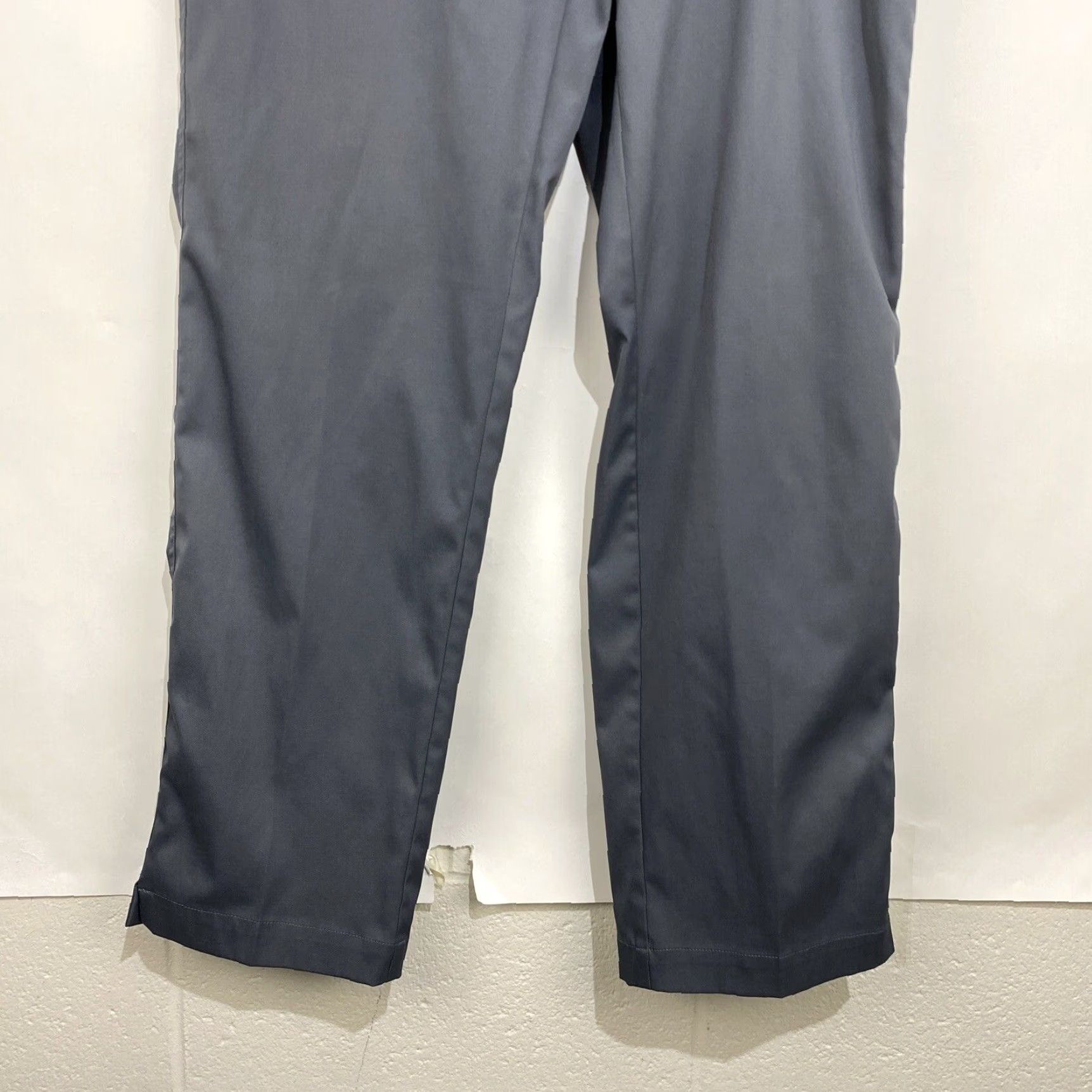 Nike Nike Golf Pants Men 32X30 Straight Leg Regular Gray Dry Fit Outdoor Chino 5-Pocket Embroidered Logo Nike Shirt? Size US 32 / EU 48 - 5 Thumbnail