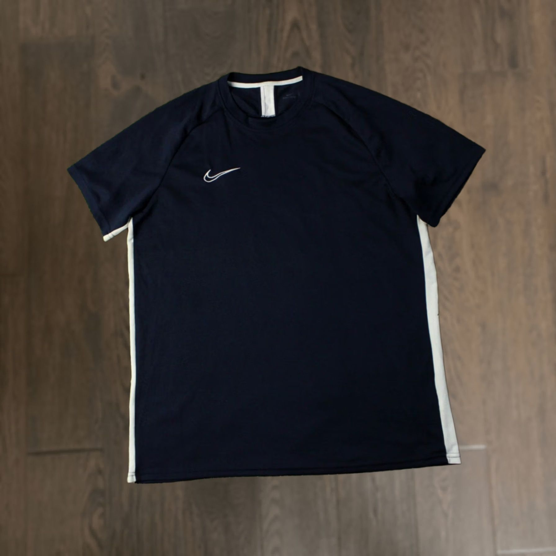 Nike NIKE ACADEMY DRI-FIT SHIRT FOOTBALL JERSEY MEN XL Navy Blue and White Nike Academy Dri-Fit Shirt Size US XL / EU 56 / 4 - 1 Thumbnail