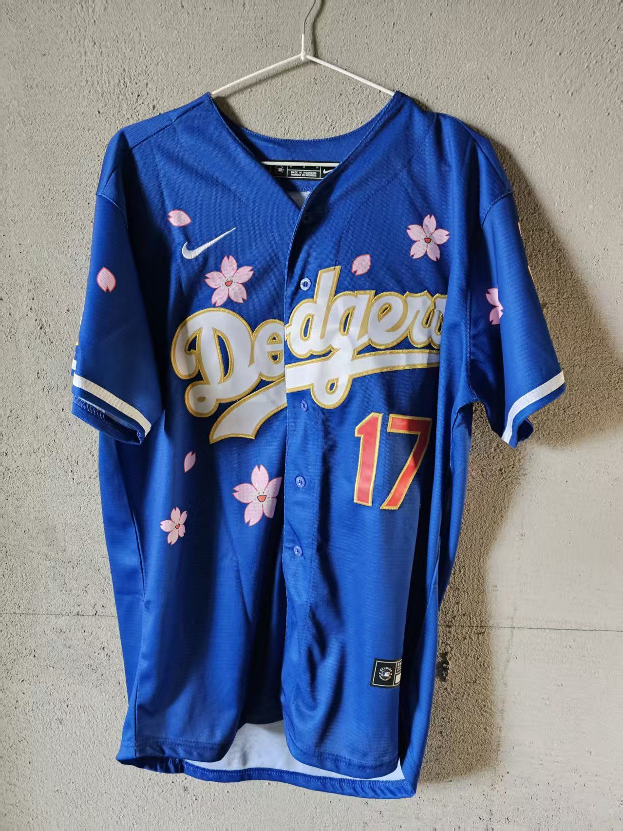 MLB Los Angeles Dodgers #17 Shohei Ohtani Jersey Blue Size US XL / EU 56 / 4 - 2 Thumbnail