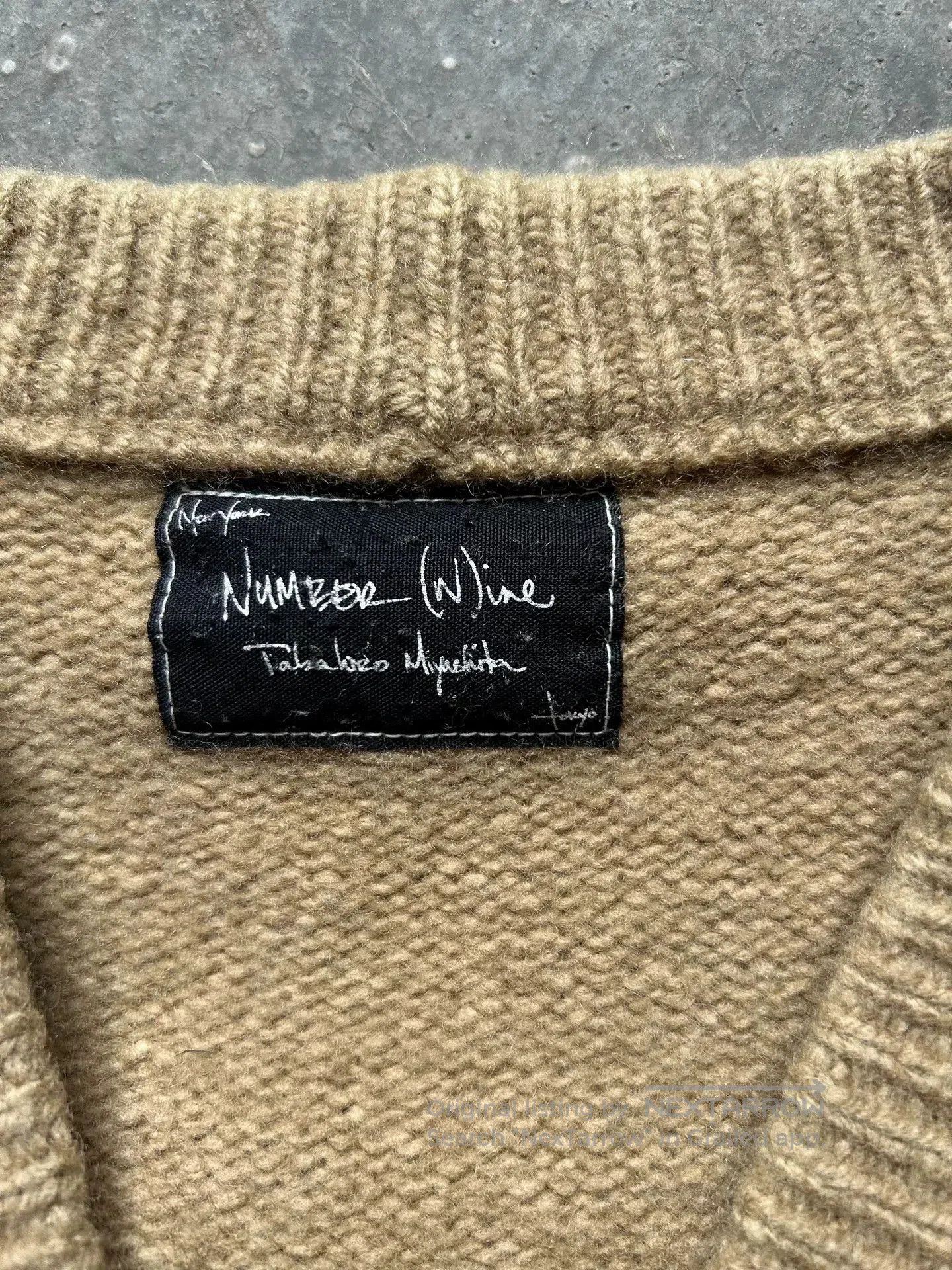 Number (N)ine number nine knitted cardigan in beige. Size US M / EU 48-50 / 2 - 5 Thumbnail