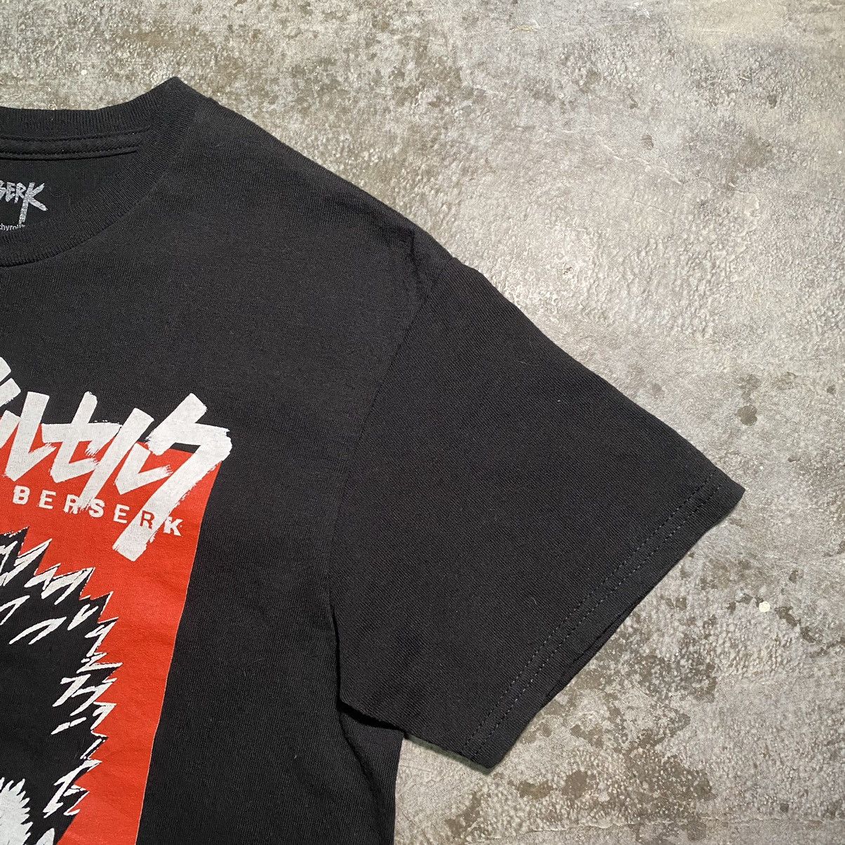 Anime VINTAGE BERSERK GUTS ANIME T SHIRT KENTAROU MIURA Size US S / EU 44-46 / 1 - 8 Thumbnail
