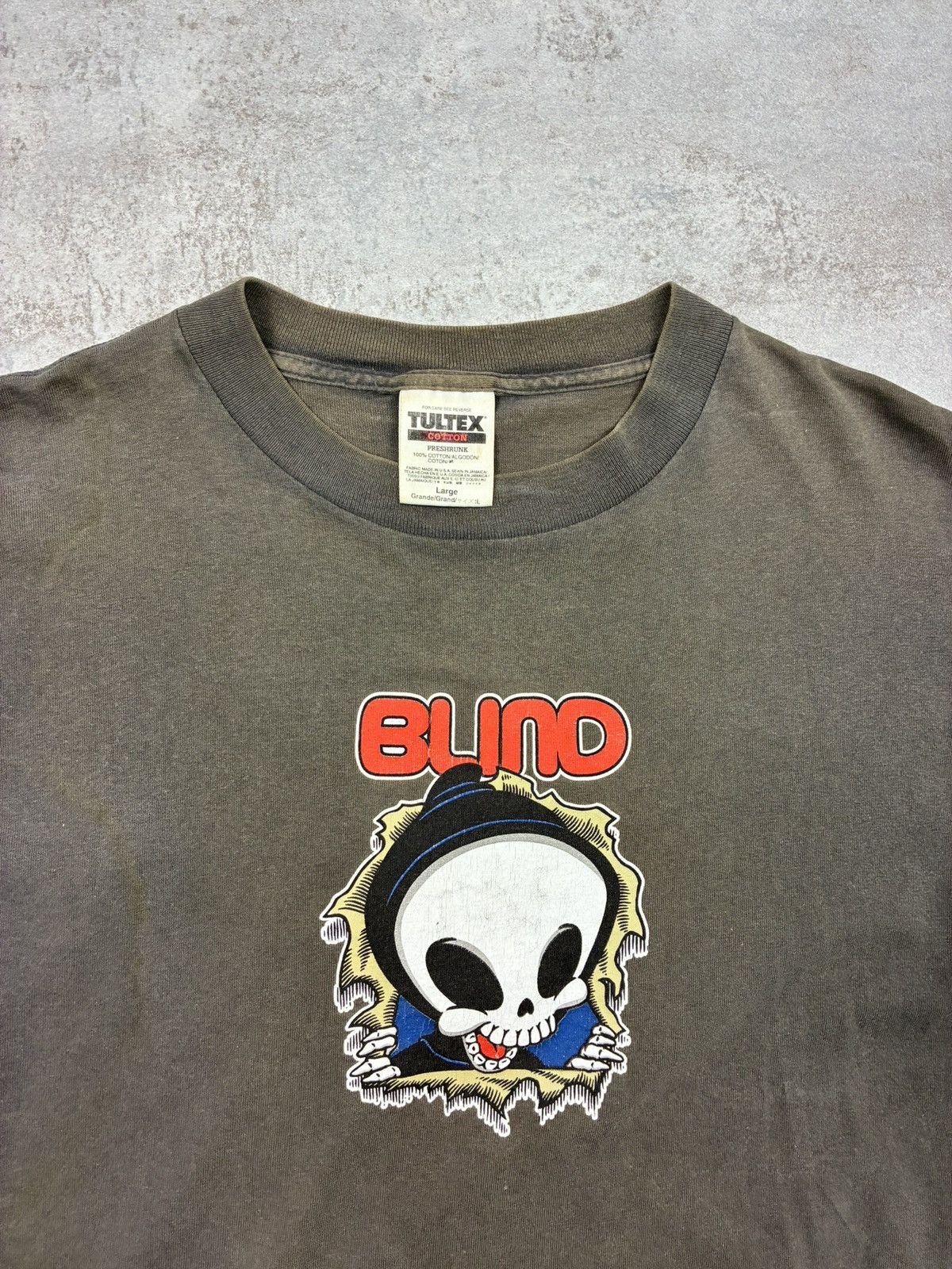 Blind Skateboards Vintage Blind Skateboards Skull T Shirt L Distressed Faded Size US L / EU 52-54 / 3 - 2 Thumbnail