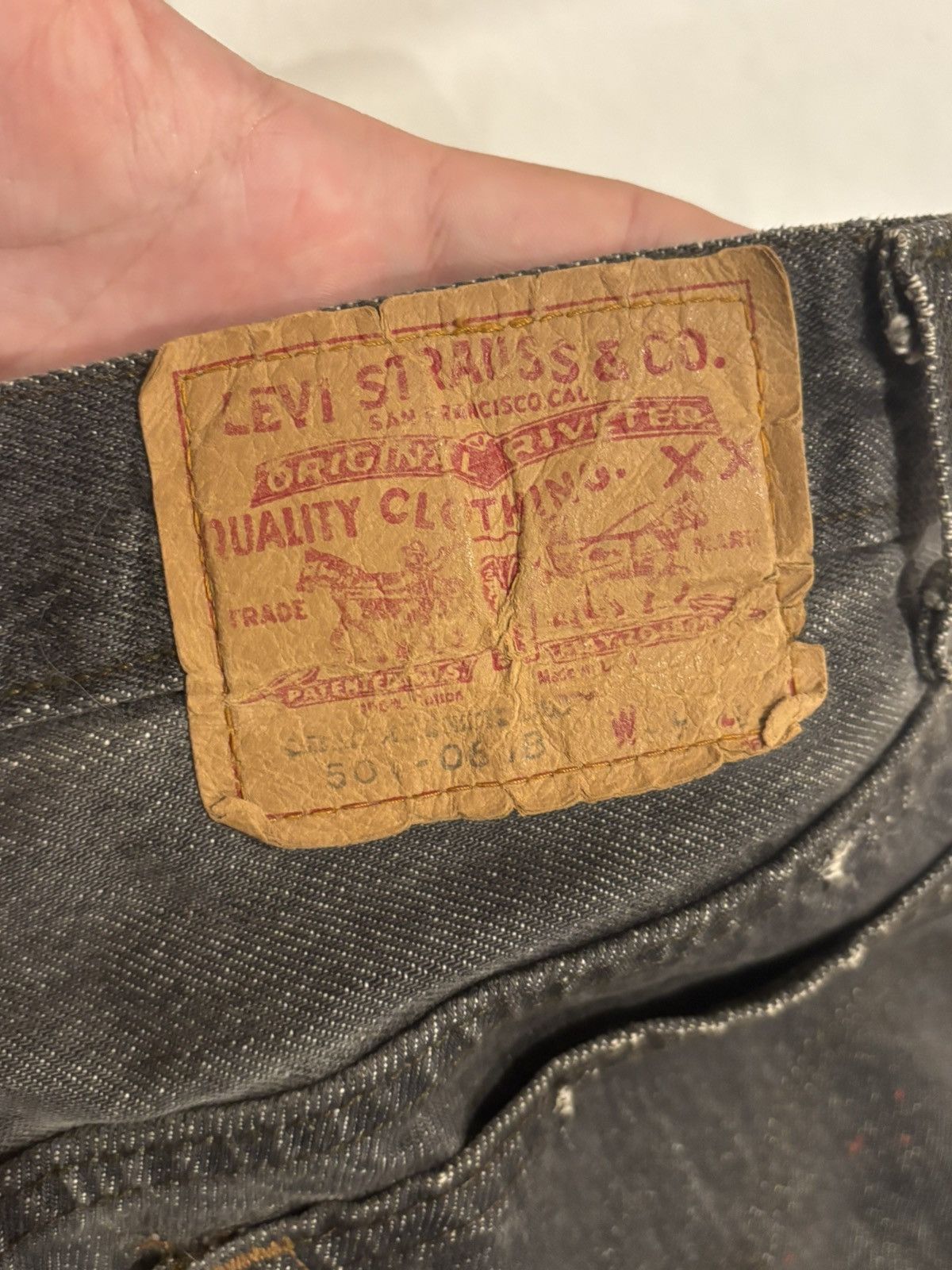 Levi's Distressed 80s Levi's 501-0658 Black Yarn Dyed Denim 32 × 28 Size US 32 / EU 48 - 3 Thumbnail