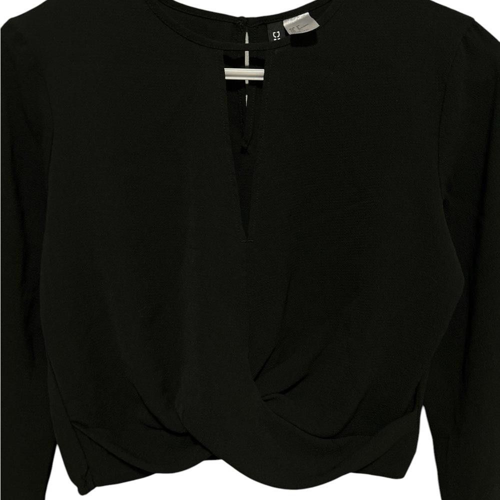 Divided NWOT divided Black long sleeve crop top Size S / US 4 / IT 40 - 2 Thumbnail
