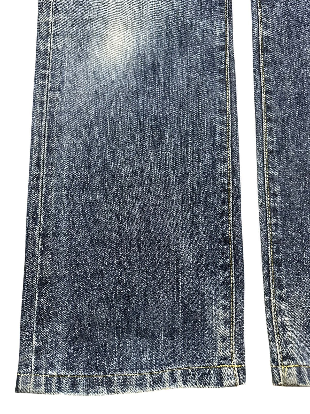 Uniqlo Vintage Japanese Uniqlo Faded Wash Distress Style Jeans Size US 30 / EU 46 - 7 Thumbnail