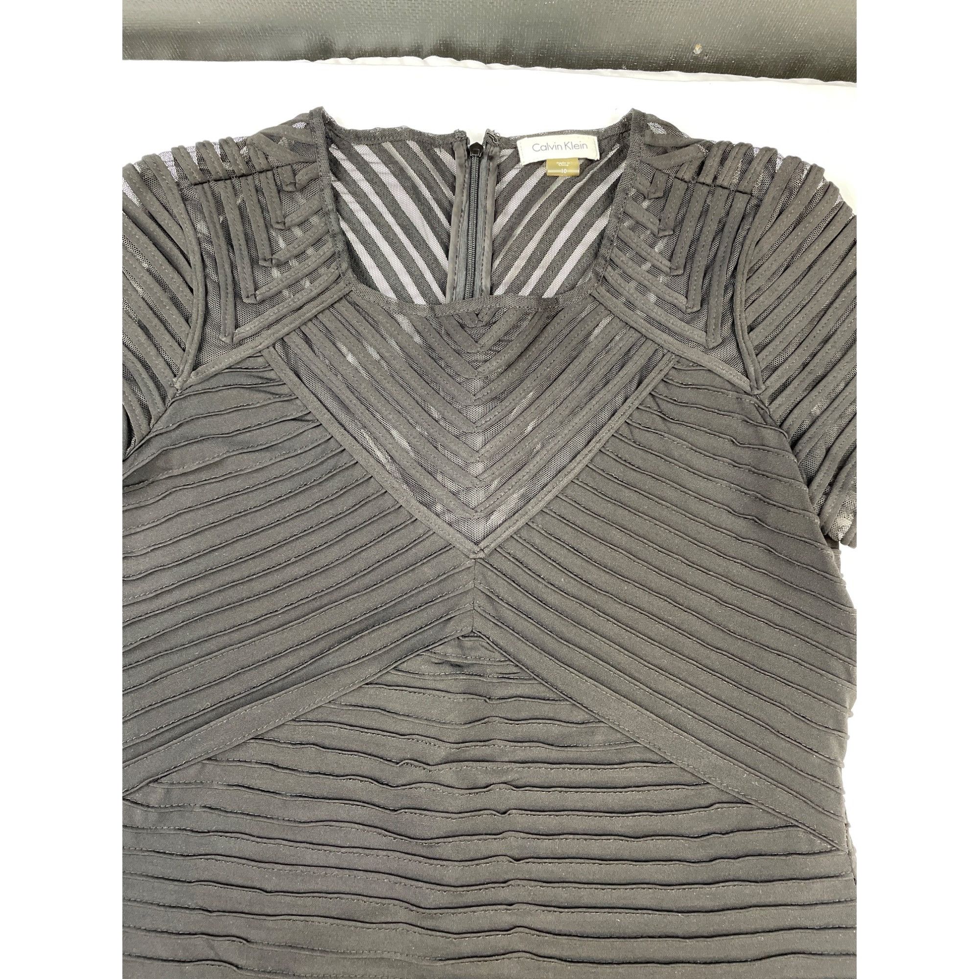 Calvin Klein Calvin Klein Women's Black Body Forming Dress/ Midi V Plunge Size L / US 10 / IT 46 - 5 Thumbnail