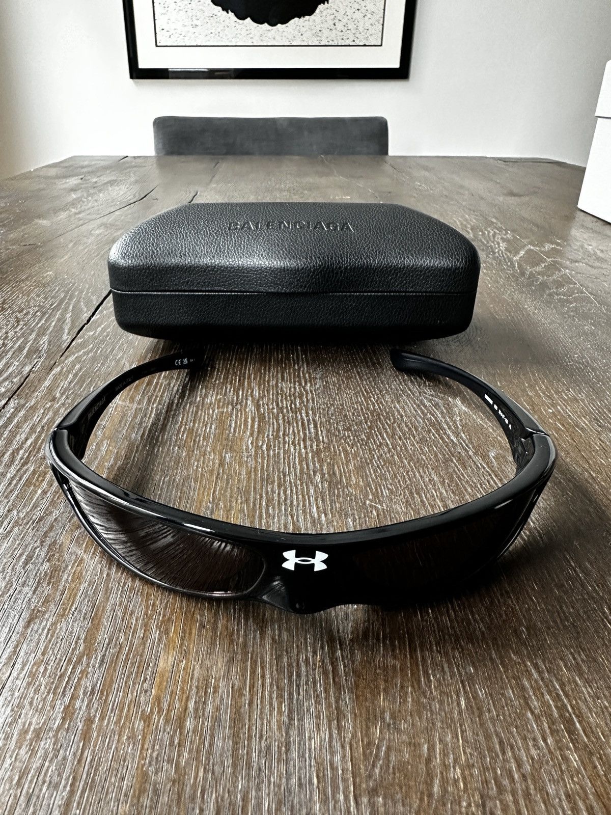 Balenciaga Under Armour Rectangle サングラス で ブラック Balenciaga × Under Armour UNDER ARMOUR® BLADE RECTANGLE