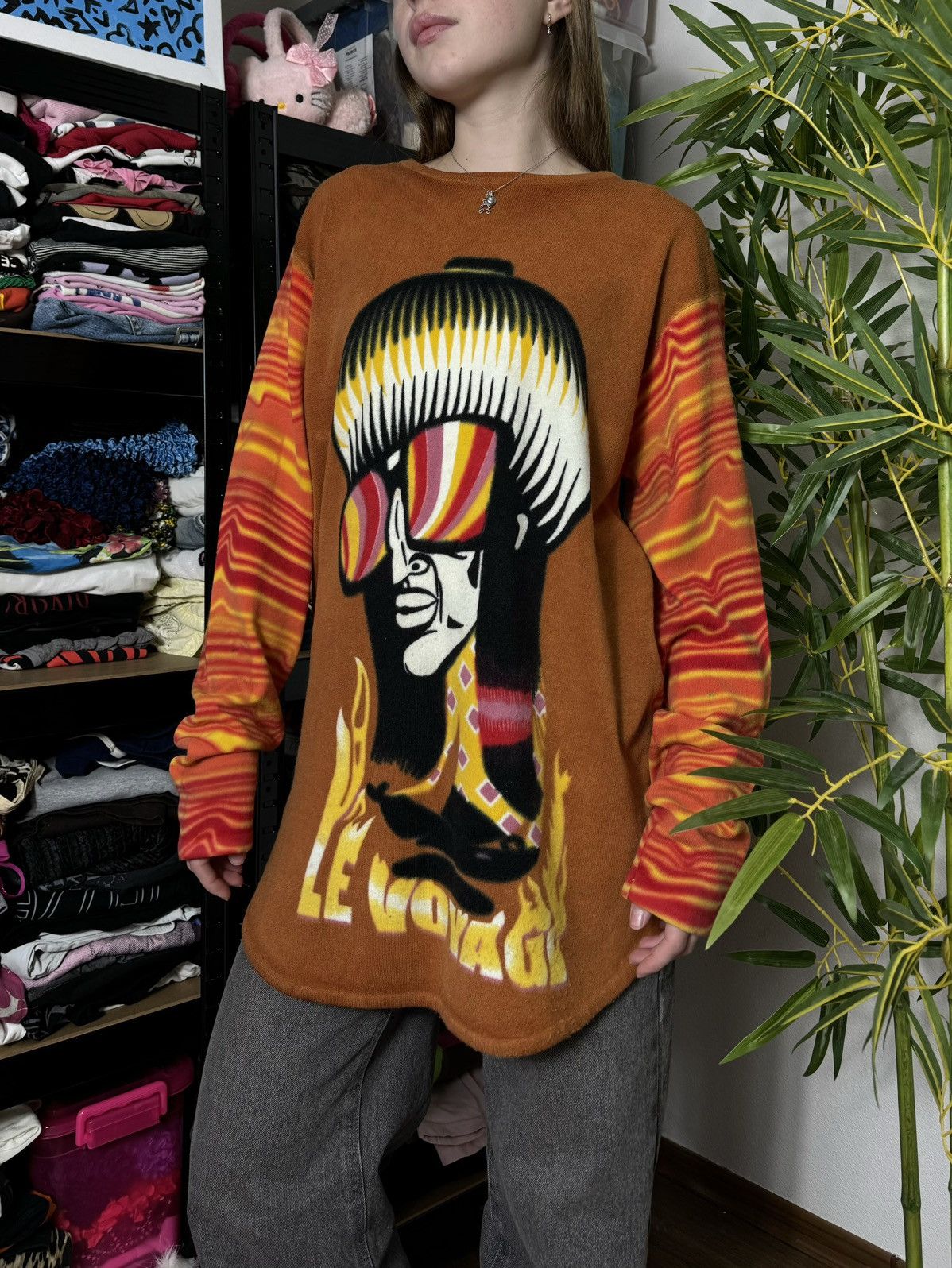 Custo Barcelona CUSTO BARCELONA LE VIYAGE FACE PRINTED LONG SWEATER Size M / US 6-8 / IT 42-44 - 2 Thumbnail