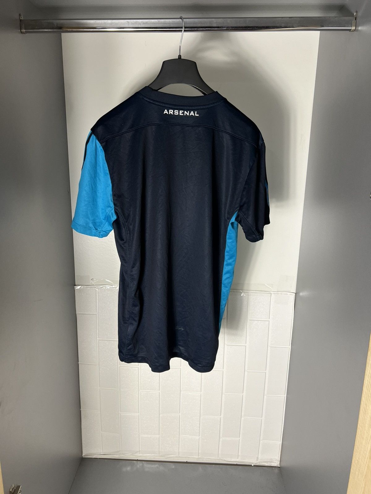 Vintage VERY RARE NIKE FC ARSENAL LONDON ENGLAND SOCCER JERSEY Y2K Size US M / EU 48-50 / 2 - 10 Thumbnail