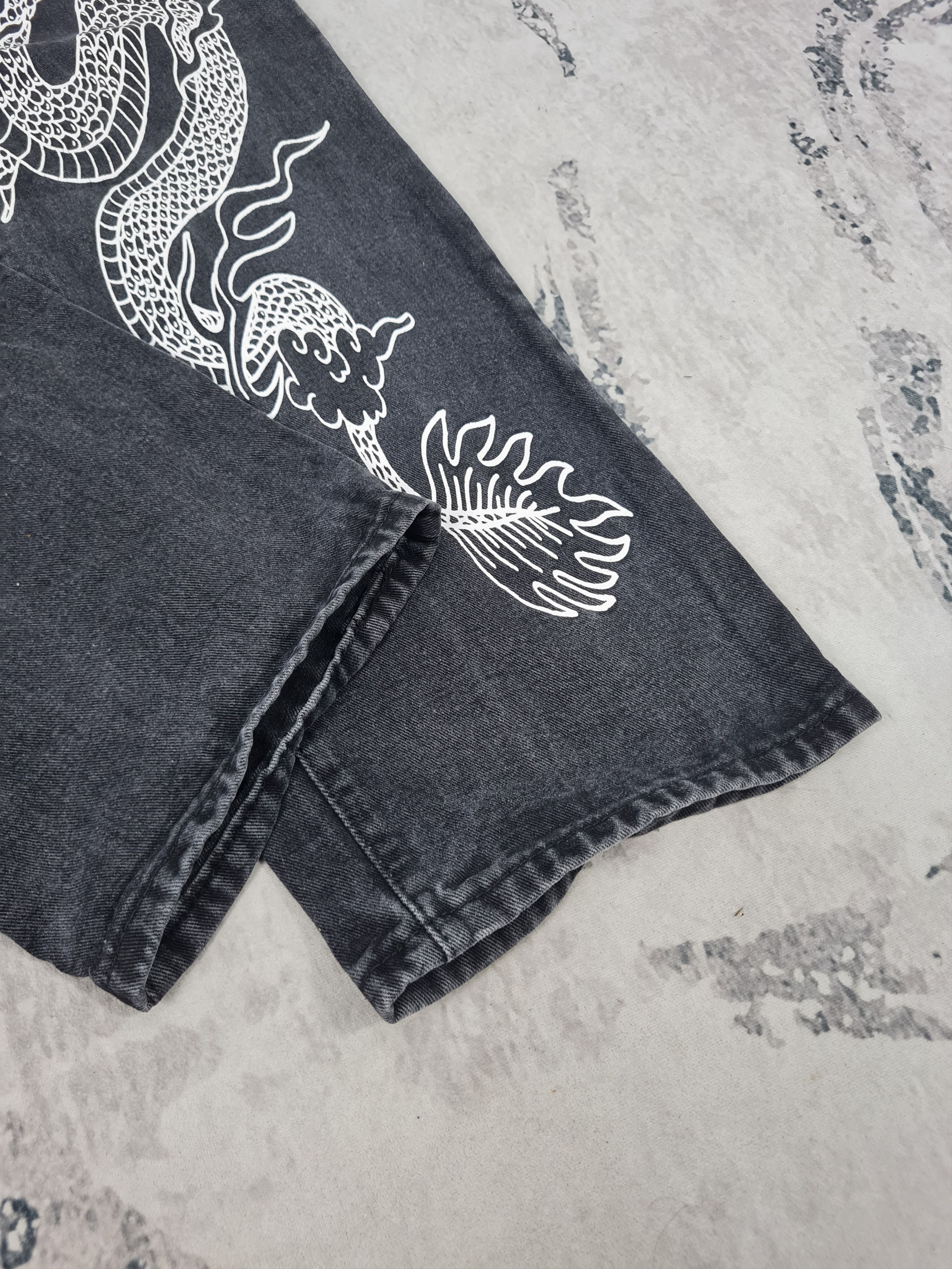 Other Shein Women Dragon Print Art Design Jeans Size 32x30 JB0156 Size US 32 / EU 48 - 4 Thumbnail