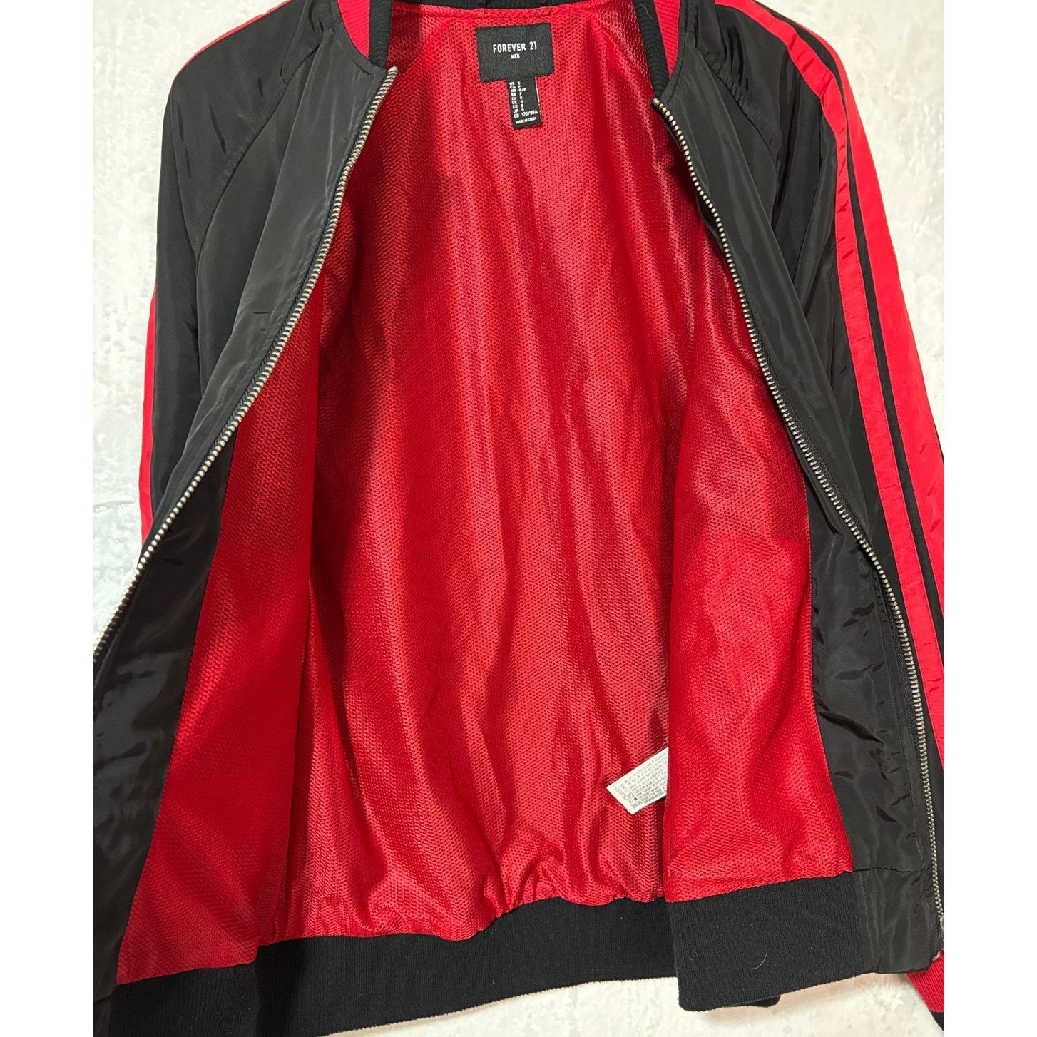 Forever 21 FOREVER 21 Men's SMALL Black Insulated Varsity Bomber Jacket Size US S / EU 44-46 / 1 - 6 Thumbnail