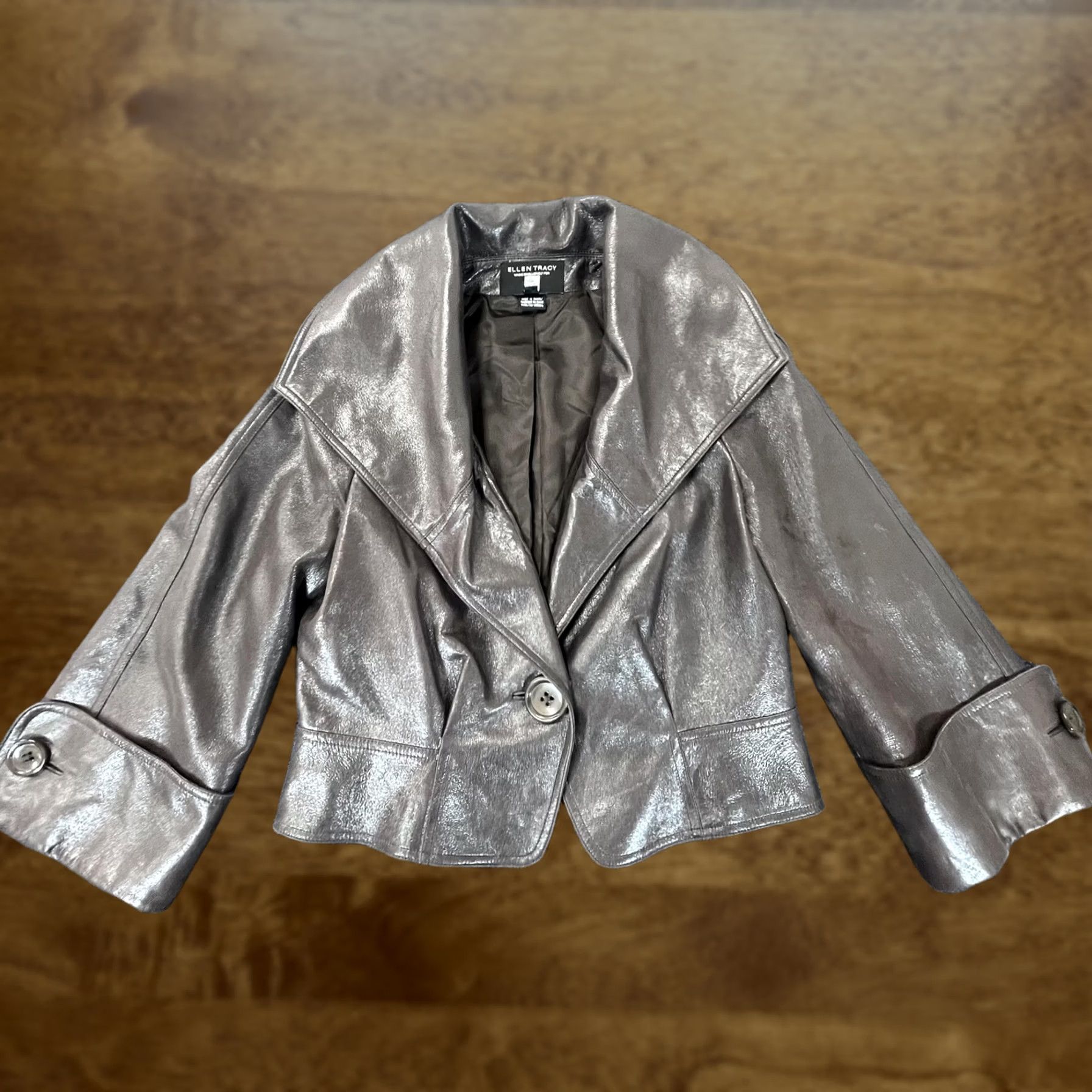 Ellen Tracy Ellen Tracy Jacket Womens 4 Cropped Faux Leather Button Saks Fifth Avenue Shiny Brown Solid Short Lined Collared Single-Breasted Womens 4 Size S / US 4 / IT 40 - 1 Thumbnail