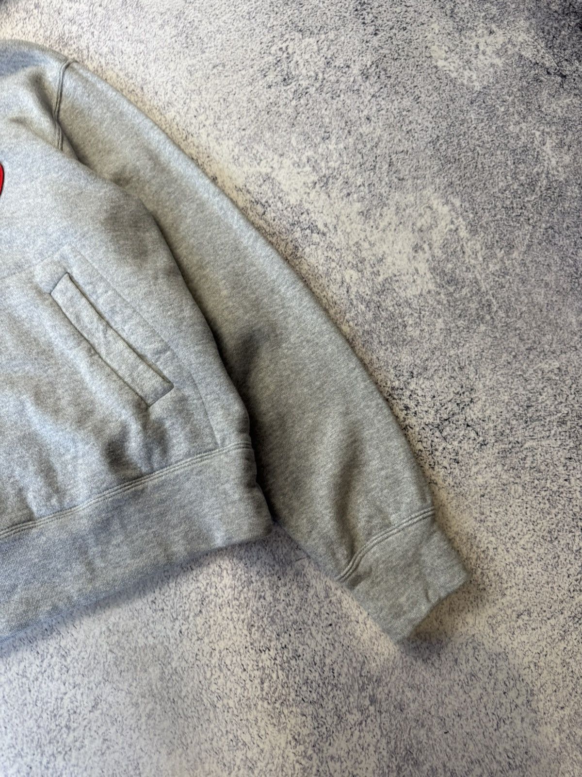 Comme des Garcons PLAY Comme Des Garcons Play CDG Grey Hoodie Sweatshirt Japanese Size M / US 6-8 / IT 42-44 - 11 Thumbnail