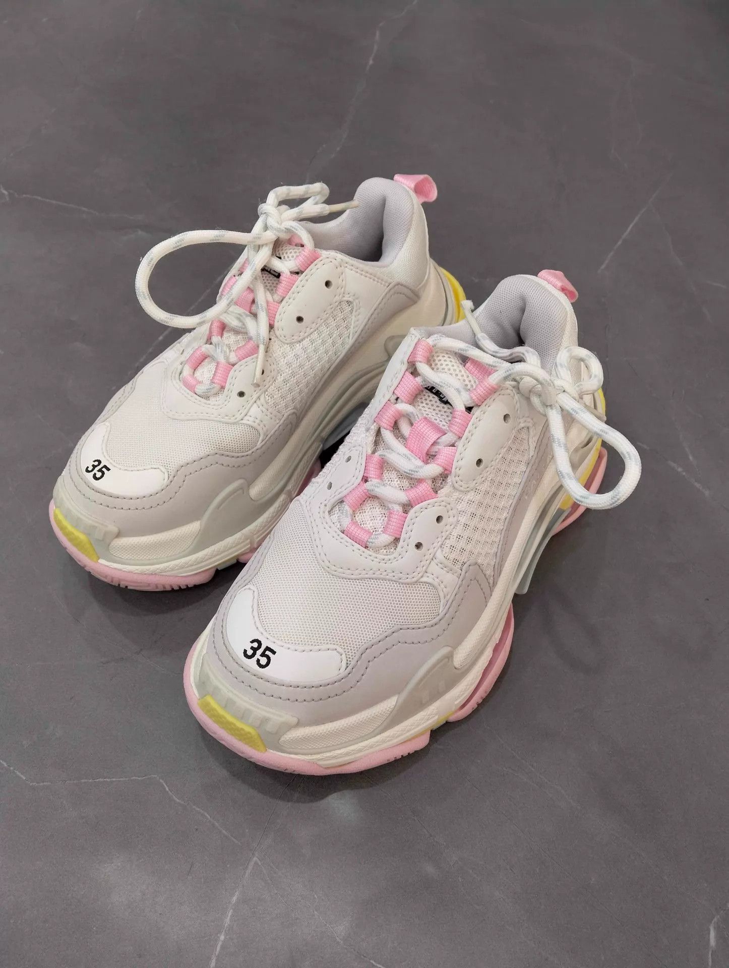 Balenciaga Balenciaga Women's Triple S 35 (95 New) Size US 5 / IT 35 - 1 Thumbnail