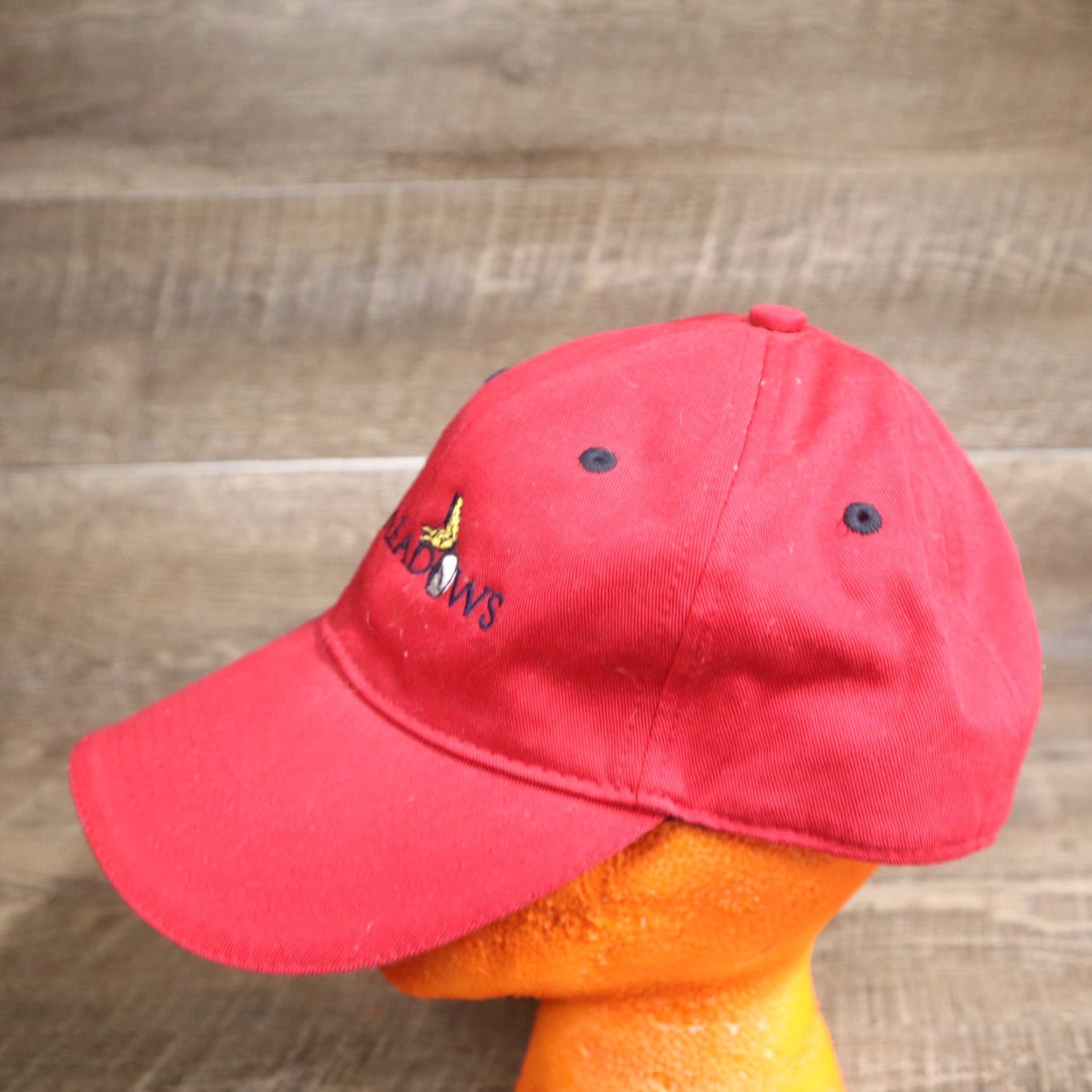 Vintage VINTAGE Hat Golf The Meadows Country Club Course Red Adjustable One Size Men Size ONE SIZE - 5 Thumbnail