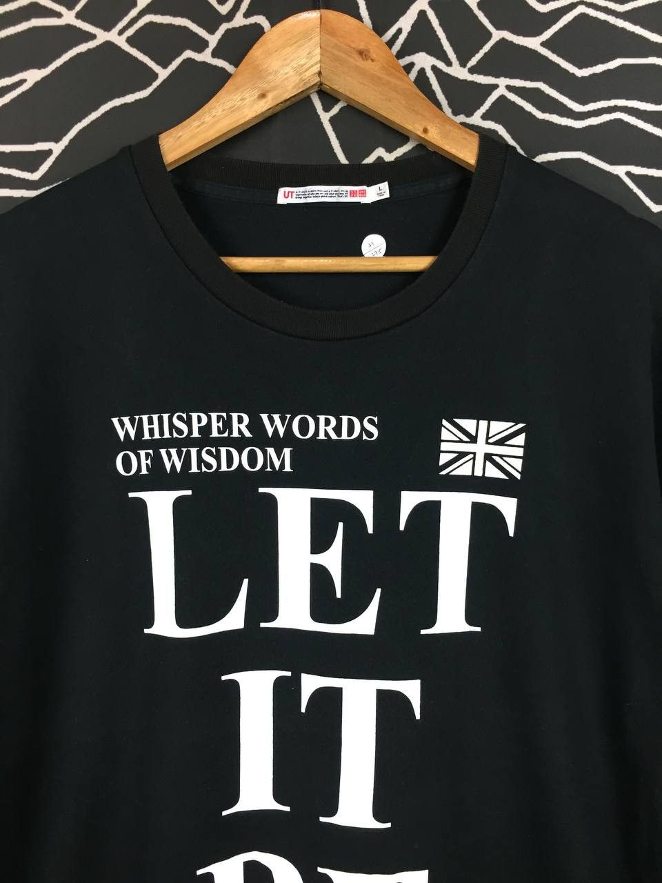 Uniqlo Uniqlo The Beatles John Lennon Paul McCartney Let It Be Tee Size US L / EU 52-54 / 3 - 3 Thumbnail