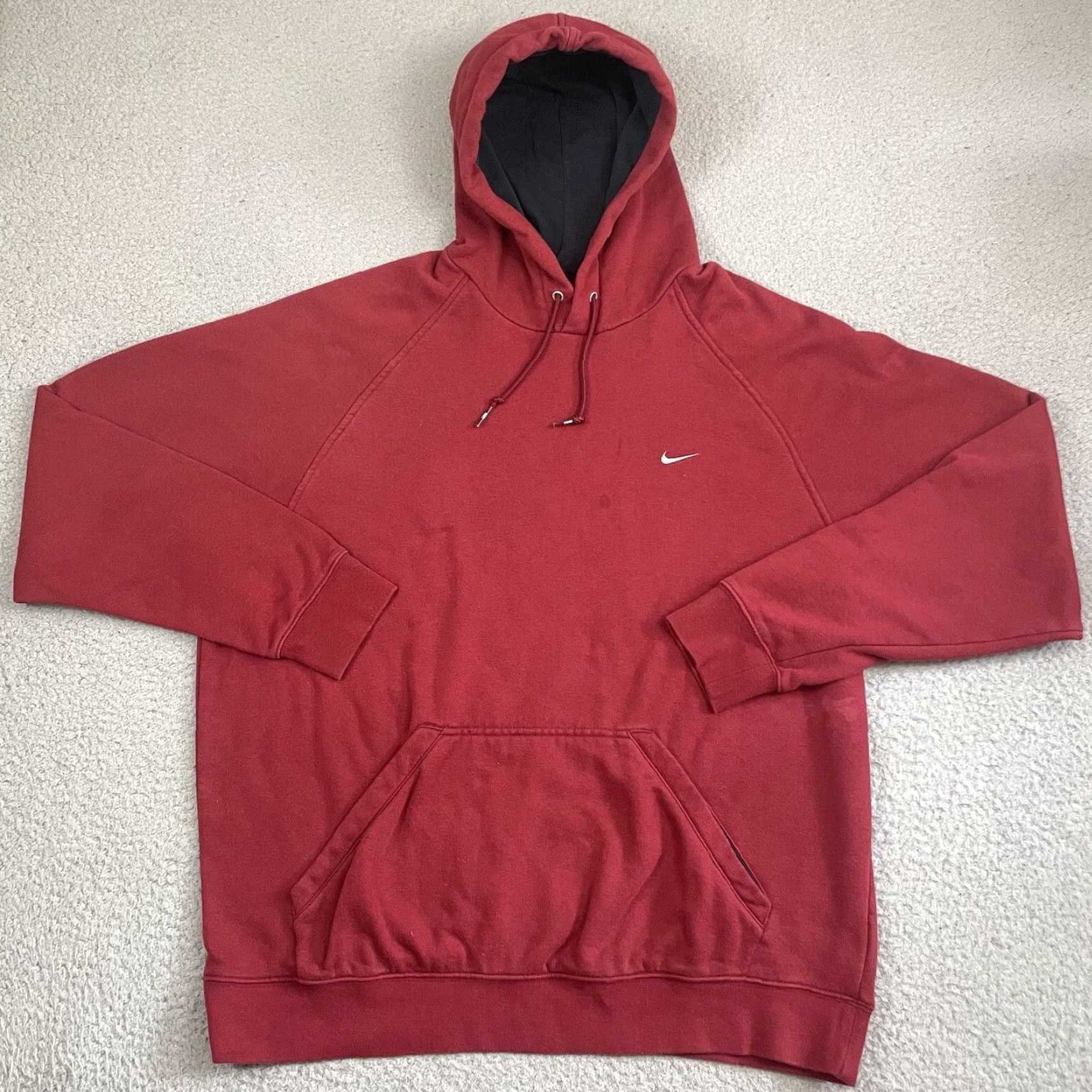 Nike VINTAGE Nike Sweatshirt Adult XL Red Embroidered Sweater Mens Y2K Hoodie Swoosh Size US XL / EU 56 / 4 - 2 Thumbnail