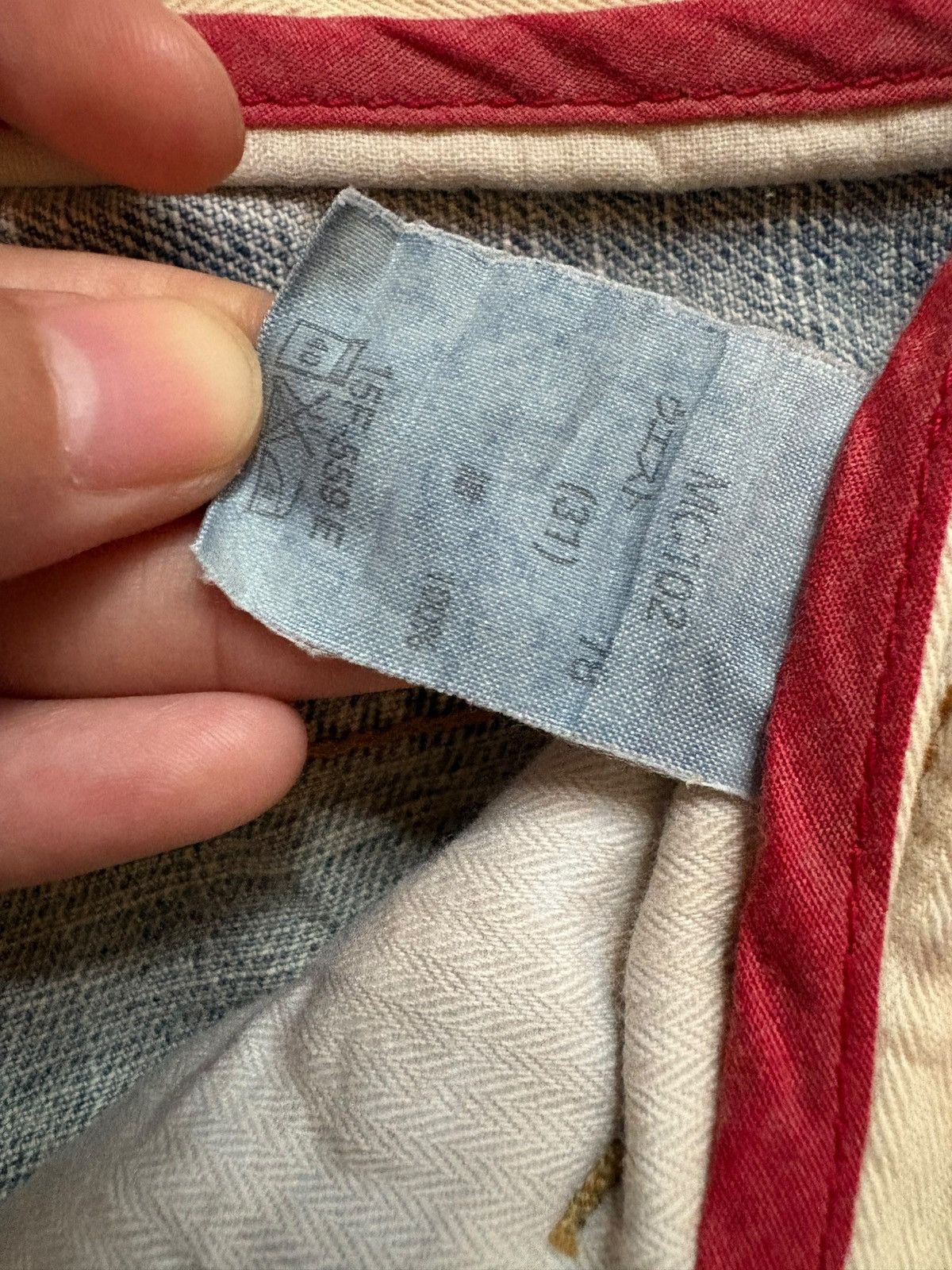 Japanese Brand Vintage Japanese Brand Mud Wash Distressed Baggy Jeans Size US 31 - 10 Thumbnail