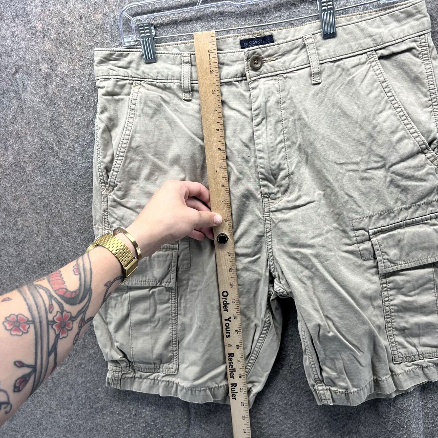 Levi's Levi's Cargo Shorts Mens 32 Khaki WaterLess Ripstop Utility Multi Pocket Shorts Mens 32 Beige Pockets Cargo Casual Men Size US 32 / EU 48 - 7 Thumbnail
