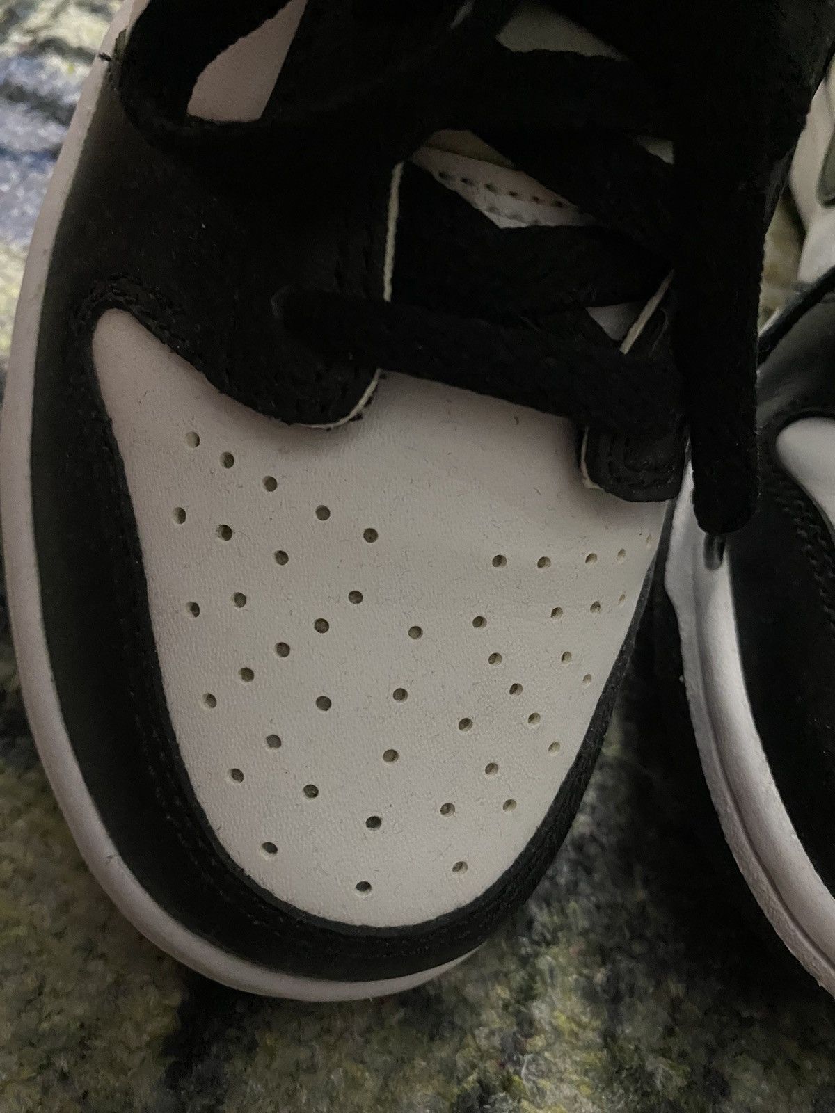 Nike Nike Dunk Low Panda (5.5Y Grade School) Size US 7 / IT 37 - 5 Thumbnail