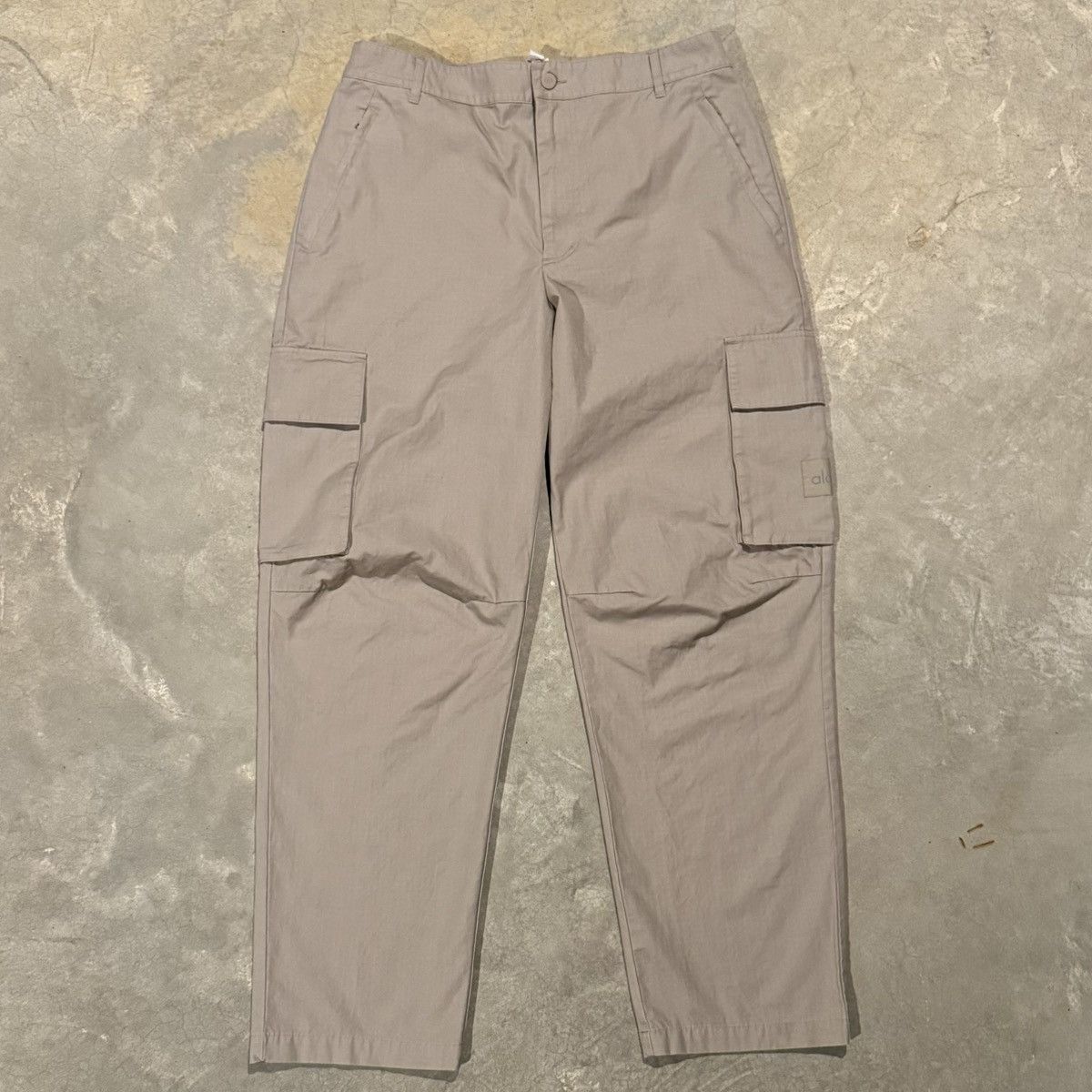 Brand New Alo Cargo Ripstop Trouser Pants Beige Size 33L