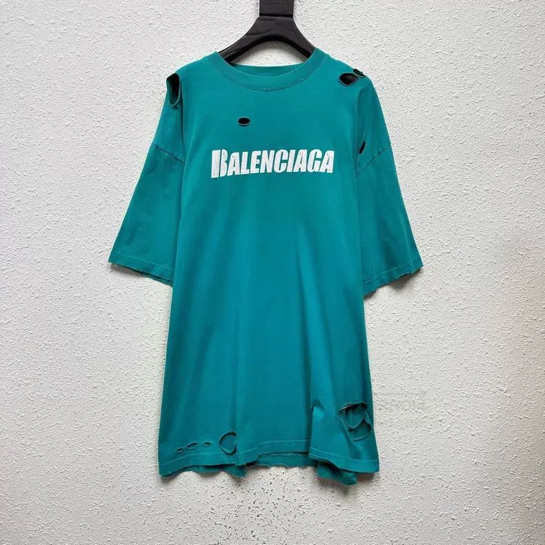 Balenciaga Balenciaga Ripped Logo Short Sleeve Size US XS / EU 42 / 0 - 1 Thumbnail