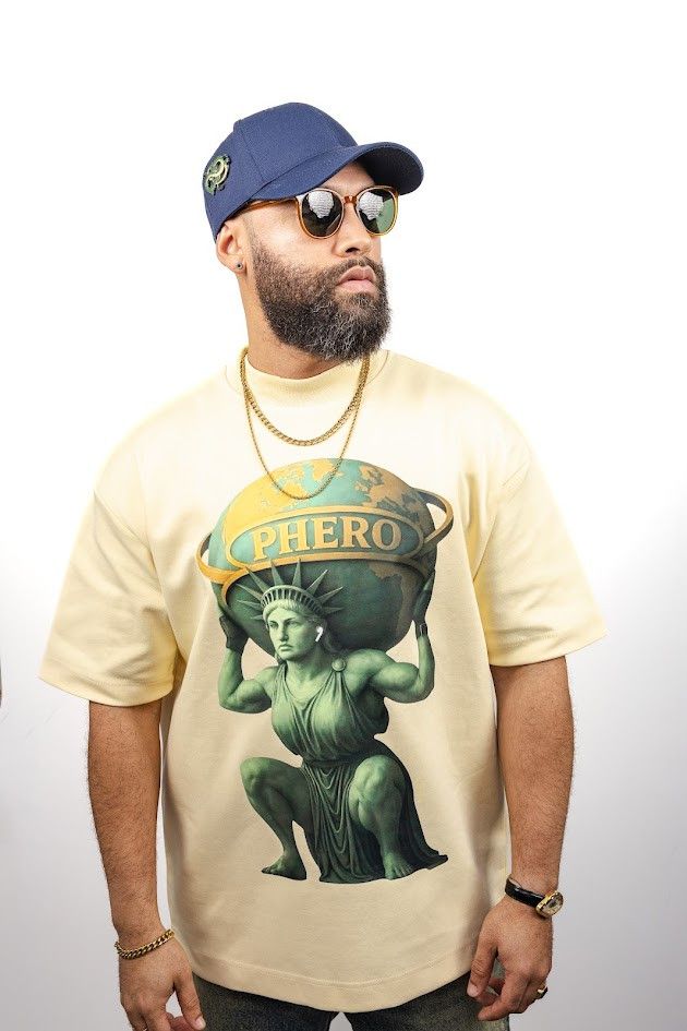 Other Graphic Oversized Tee Cream Statue Print Streetwear Boxy XL Size US XL / EU 56 / 4 - 2 Thumbnail