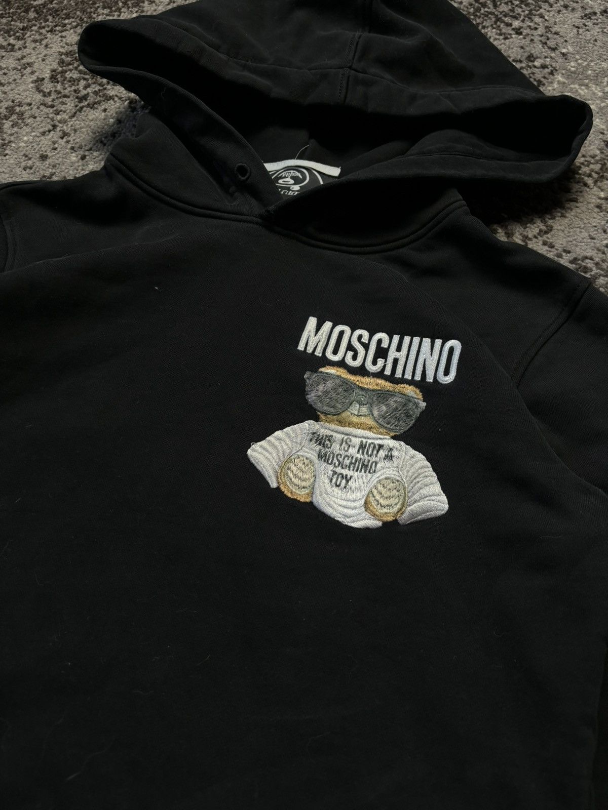 Designer × Moschino Vintage Moschino Cheap and Chic Bear Crewneck Hoodie Size XS / US 0-2 / IT 36-38 - 2 Thumbnail